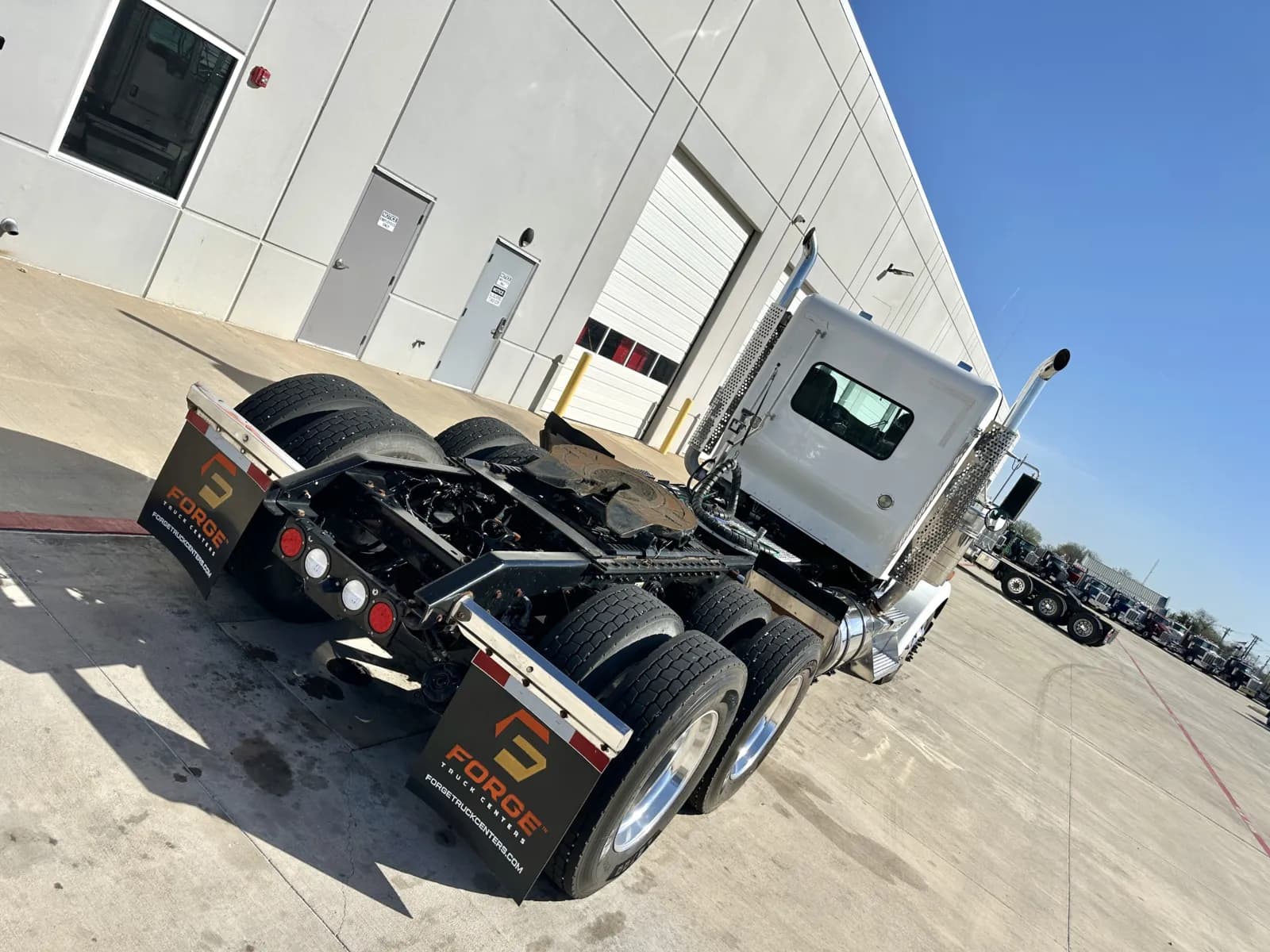 2019 Kenworth W900 — photo 11