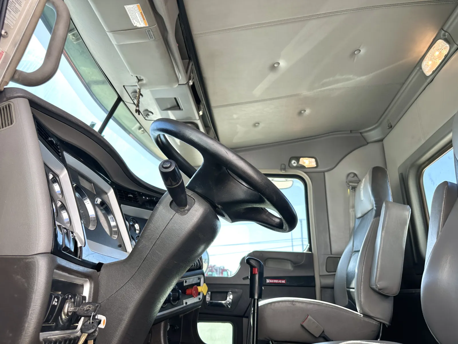 2019 Kenworth W900 — photo 14