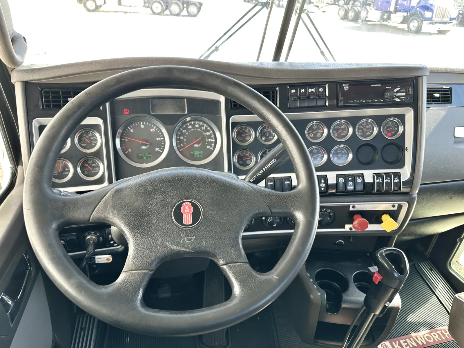 2019 Kenworth W900 — photo 16