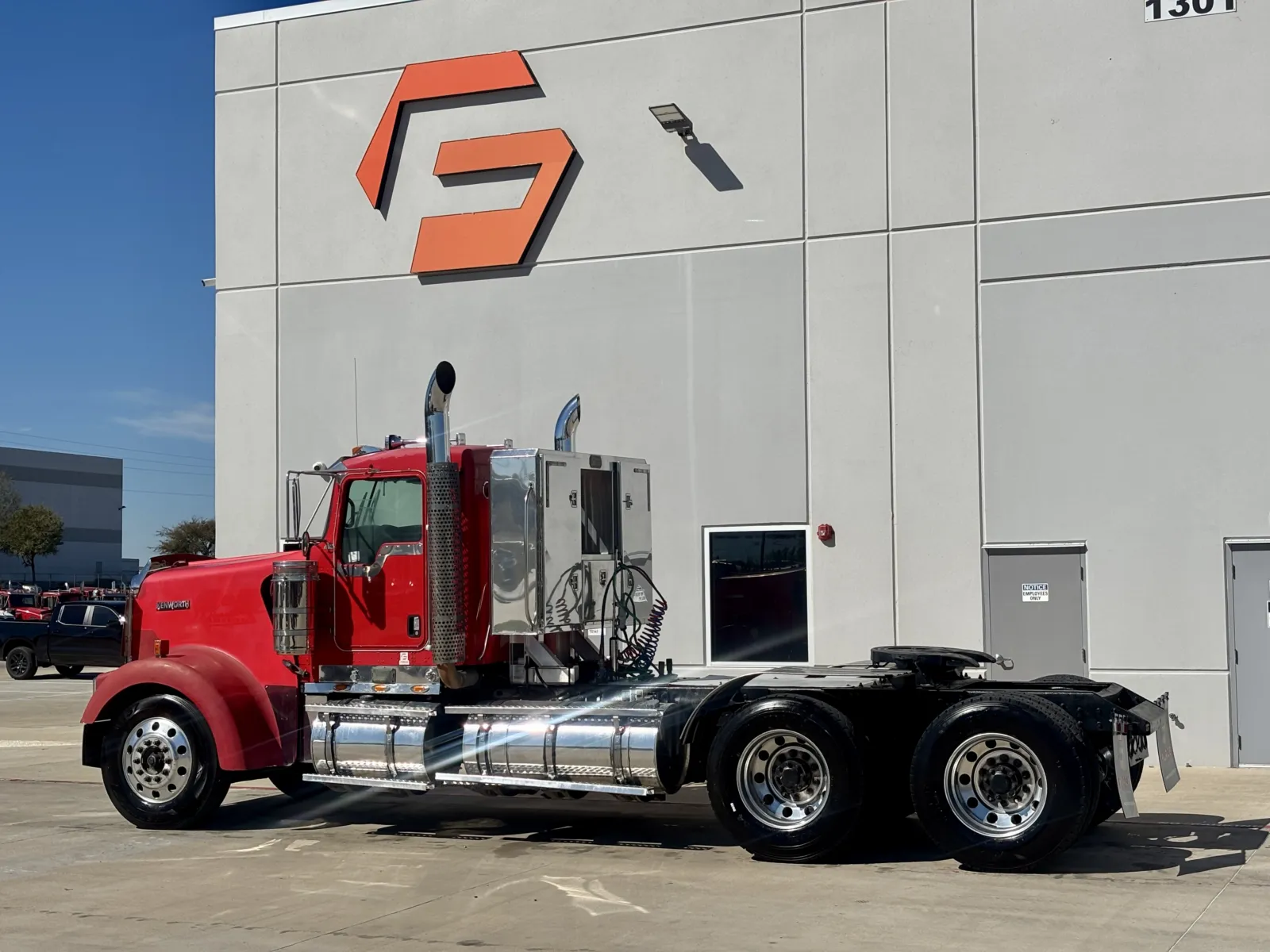 2009 Kenworth W900 — photo 6
