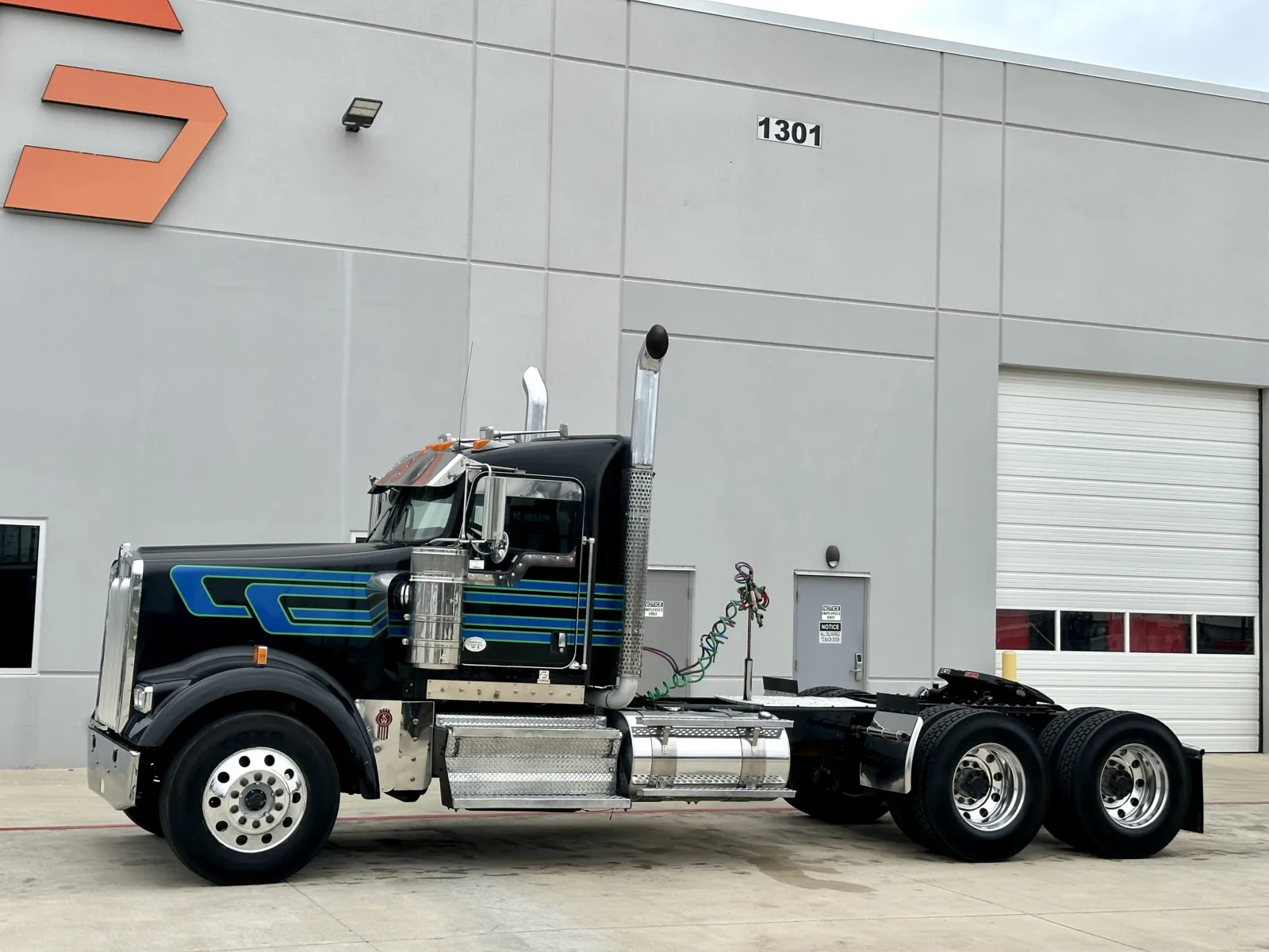 2020 Kenworth W900 — photo 2