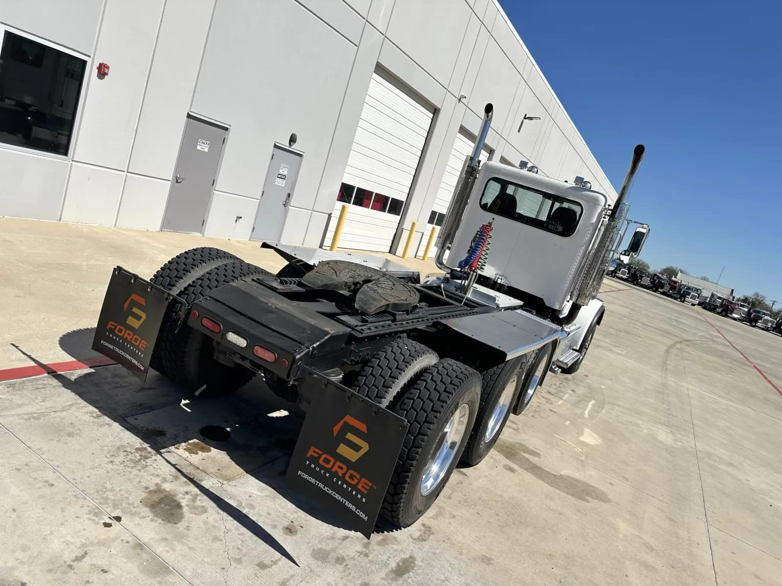 2019 Peterbilt 389 — photo 11