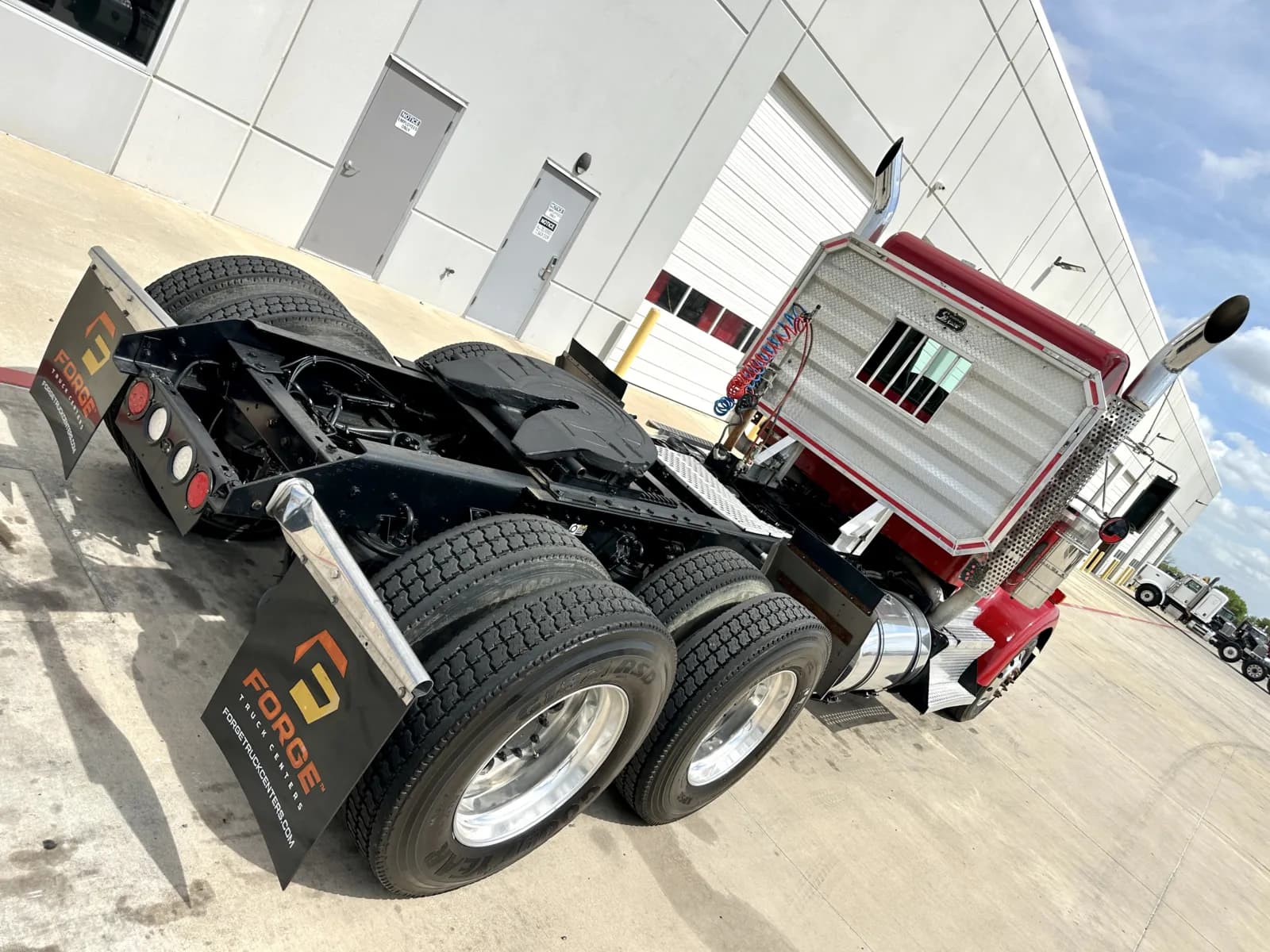 2014 Kenworth W900 — photo 11