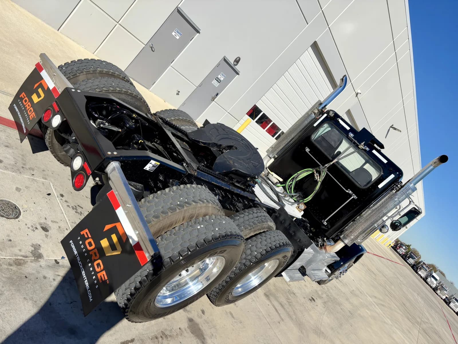 2018 Peterbilt 389 — photo 11