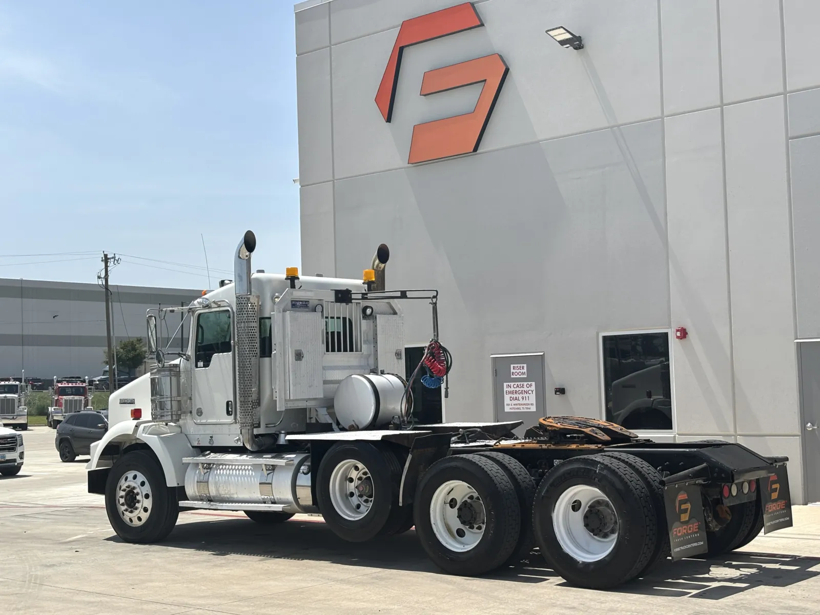 2011 Kenworth T800 — photo 6