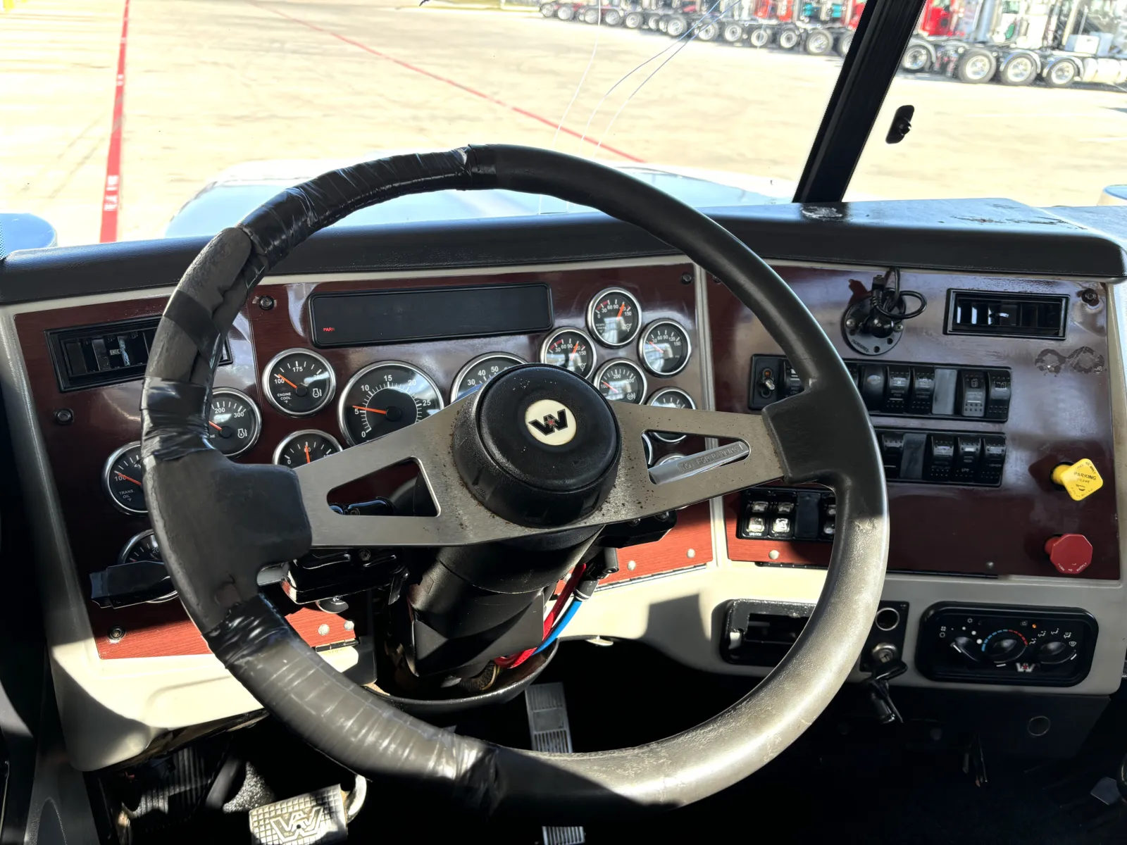 2015 Western Star 4900 — photo 16