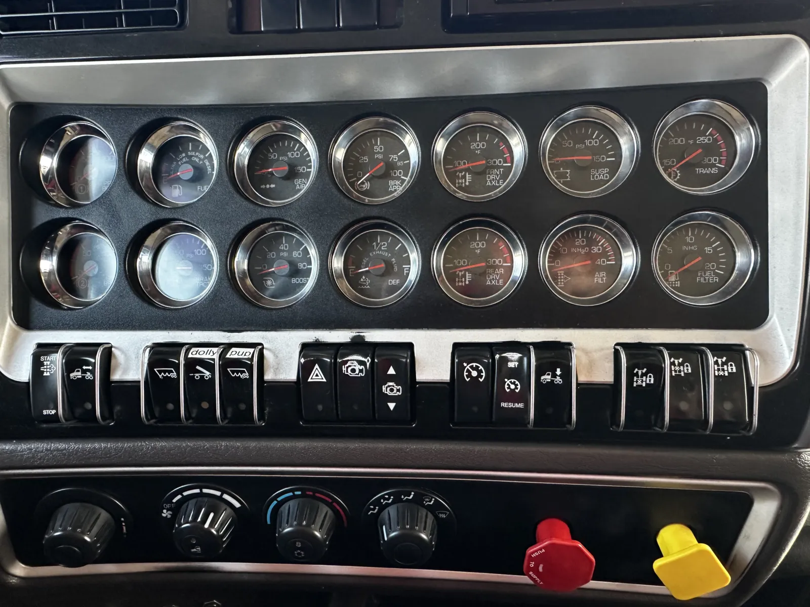 2015 Kenworth T800 — photo 18