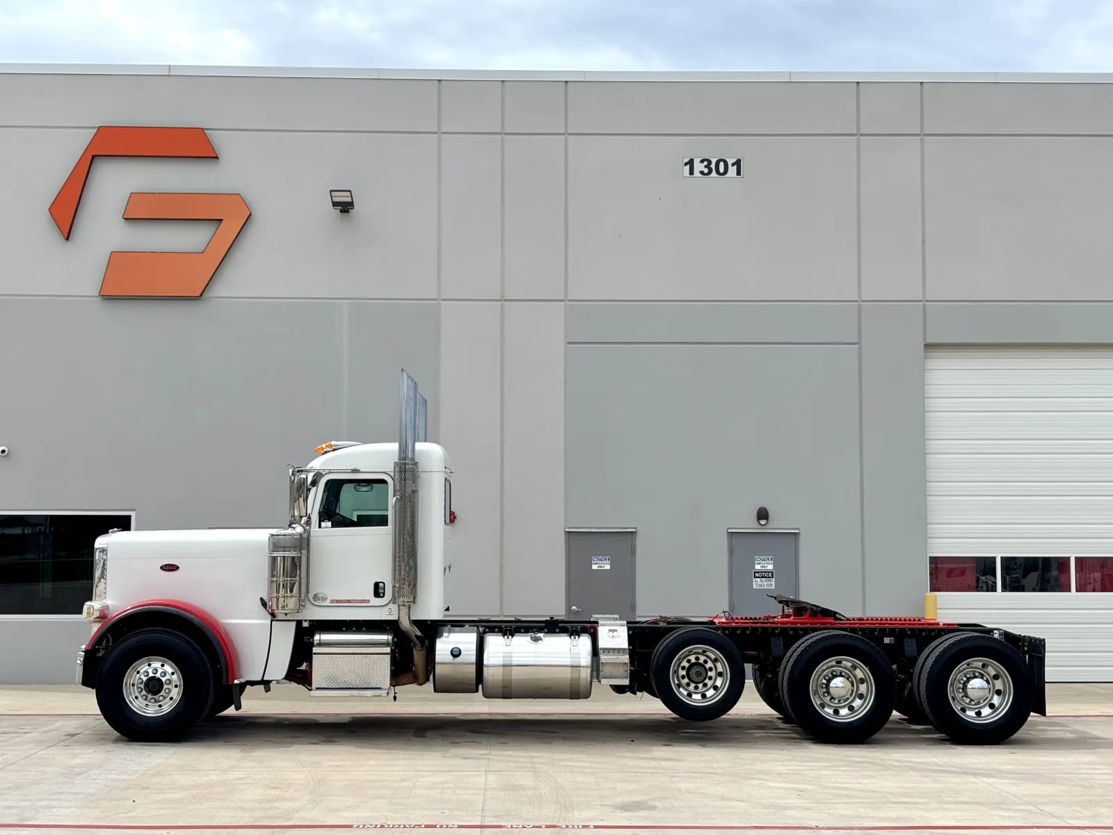 2019 Peterbilt 389 — photo 4