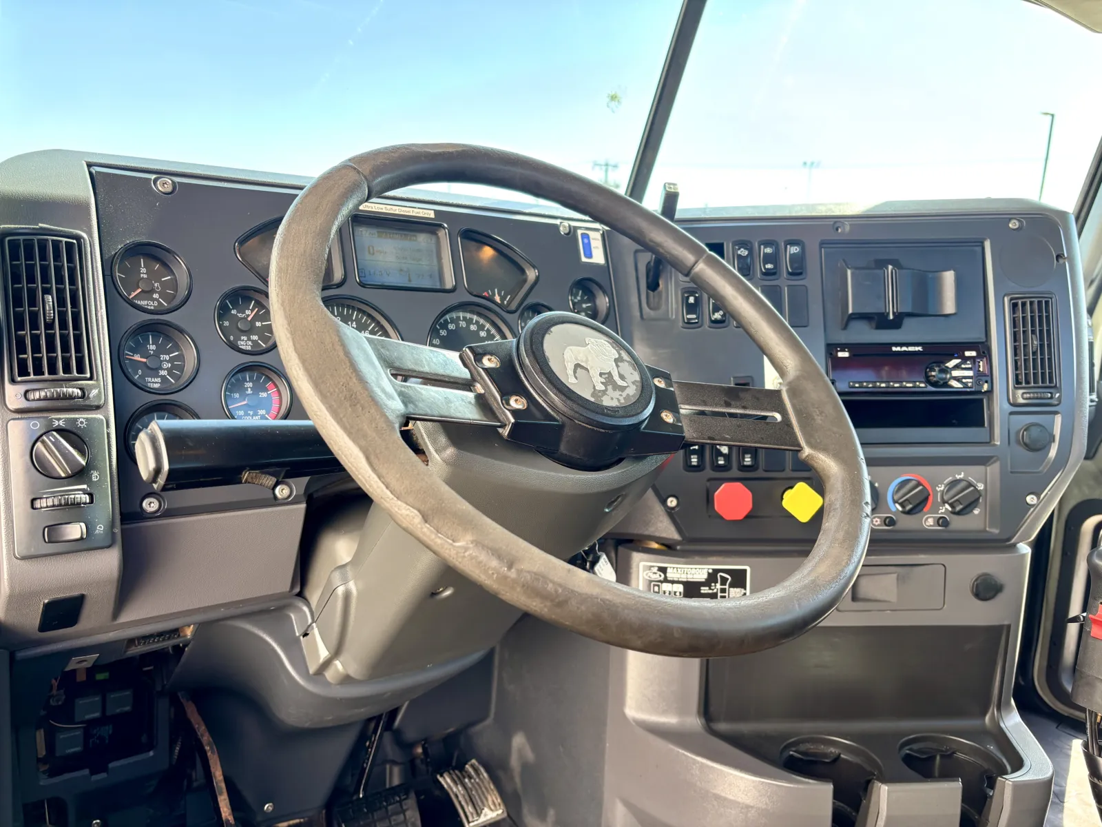 2016 Mack Granite — photo 15