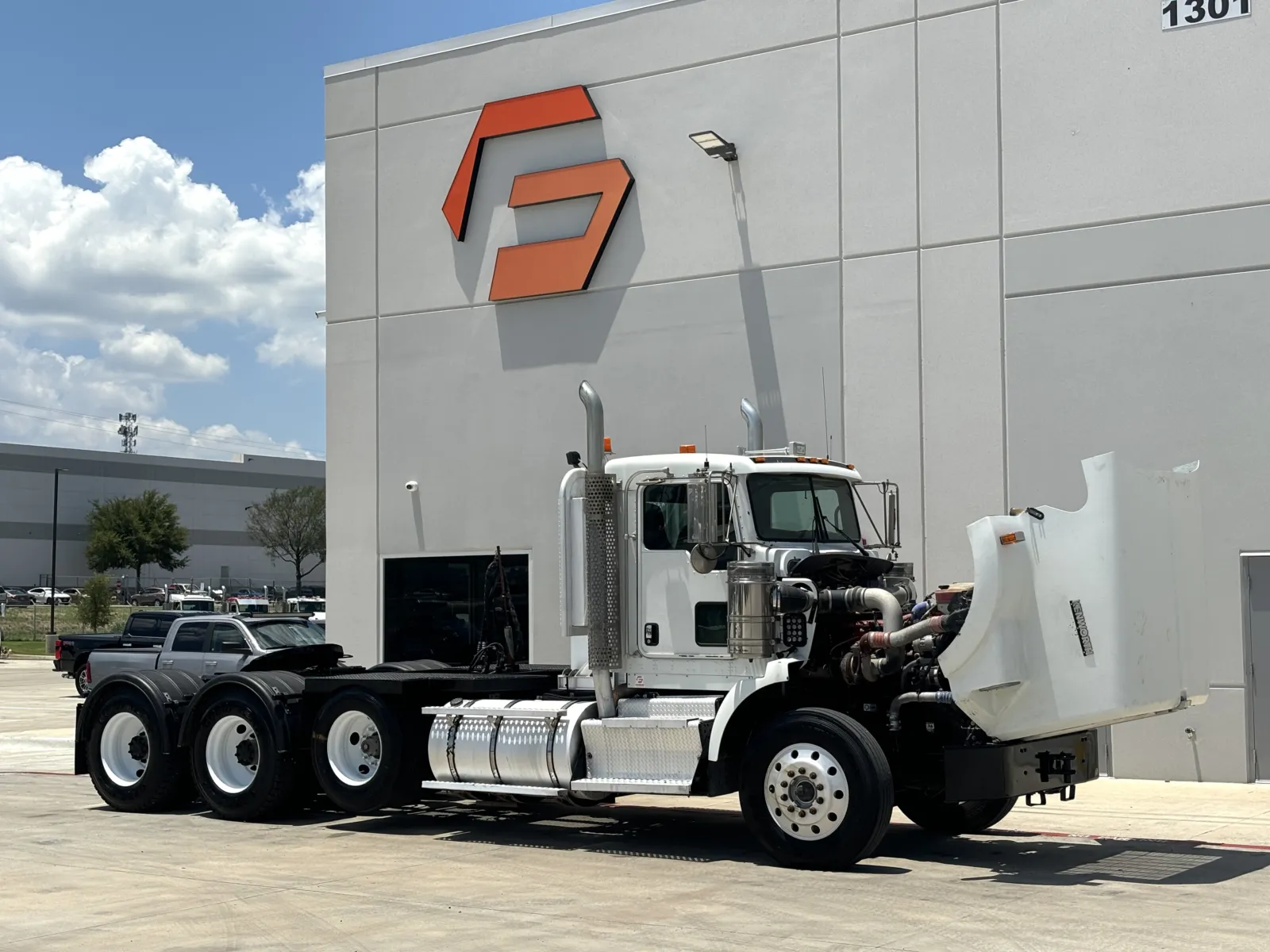 2013 Kenworth T800 — photo 9