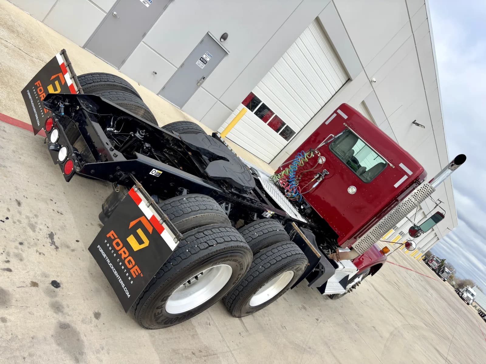 2020 Kenworth T800 — photo 11