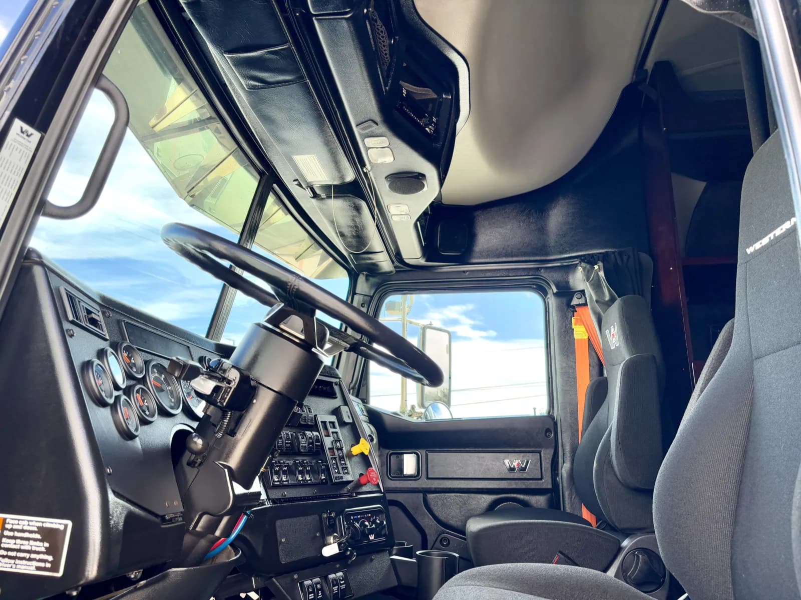 2021 Western Star 4900 — photo 14