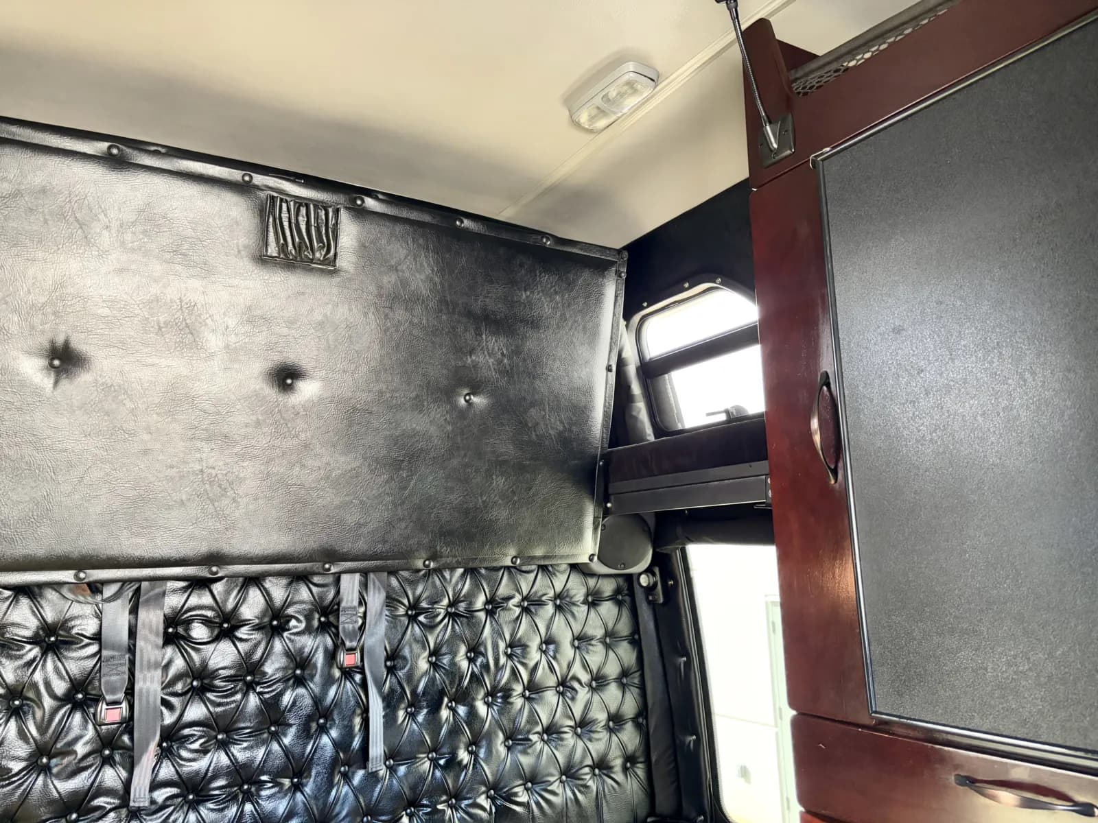 2021 Western Star 4900 — photo 24