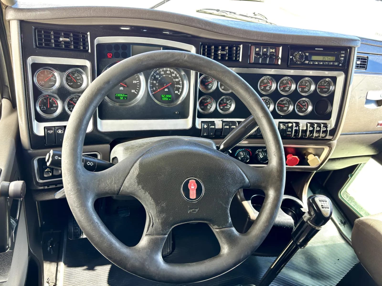 2013 Kenworth T800 — photo 16