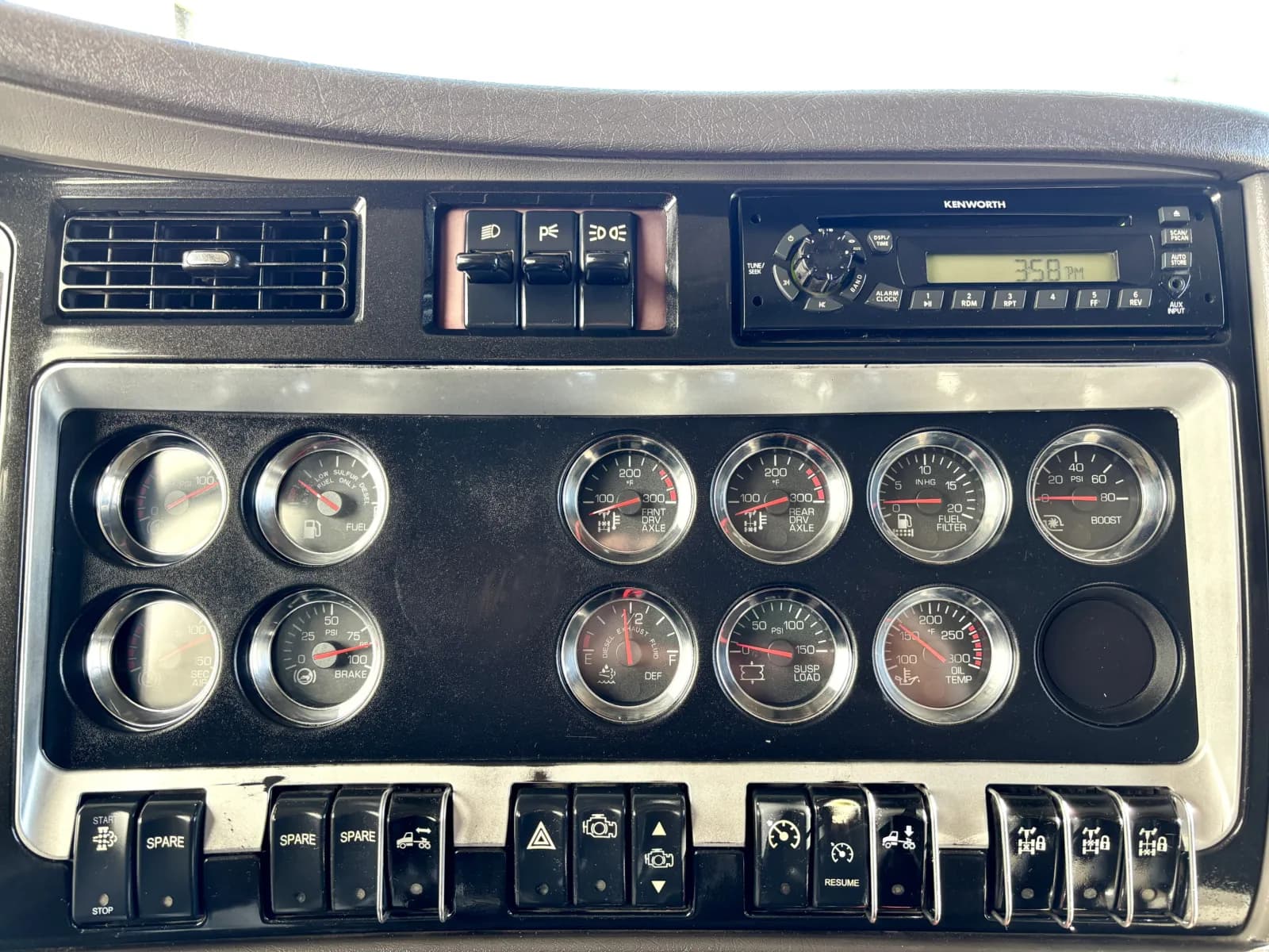 2013 Kenworth T800 — photo 18