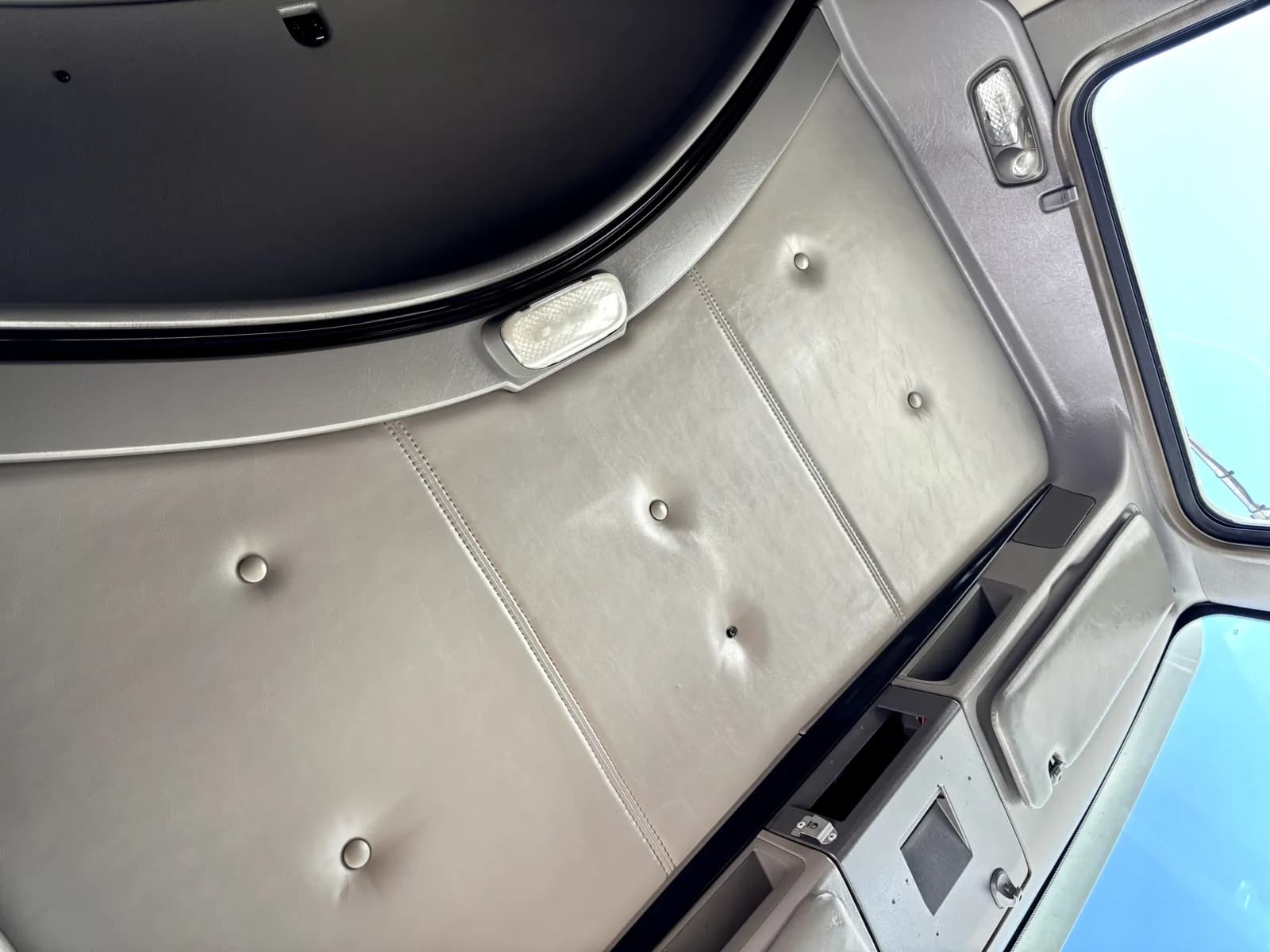 2013 Kenworth T800 — photo 21