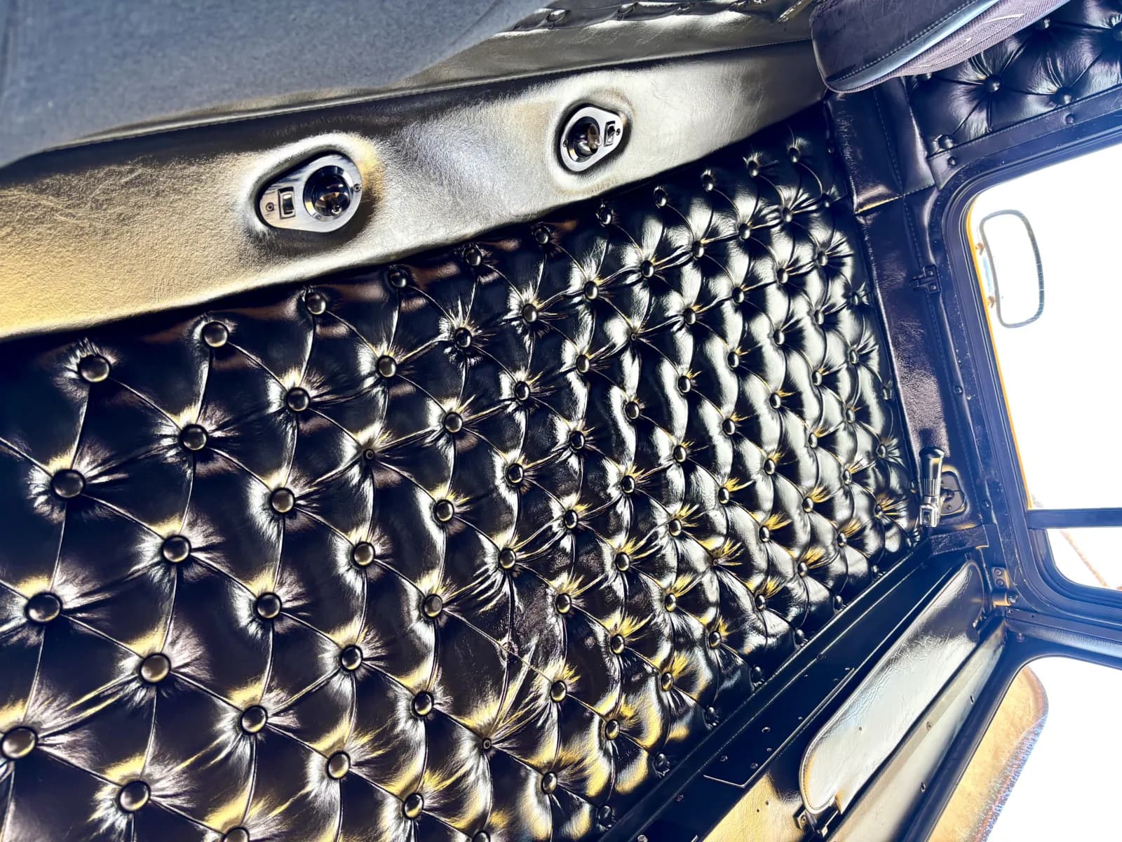 1998 Kenworth W900 — photo 20