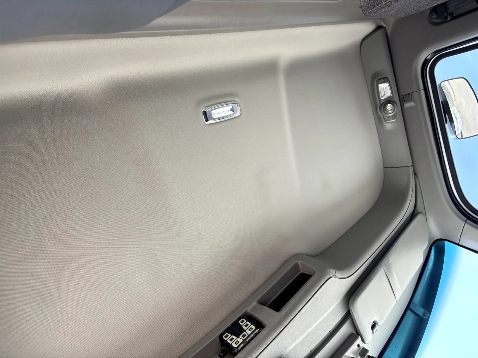 2019 Peterbilt 567 — photo 21