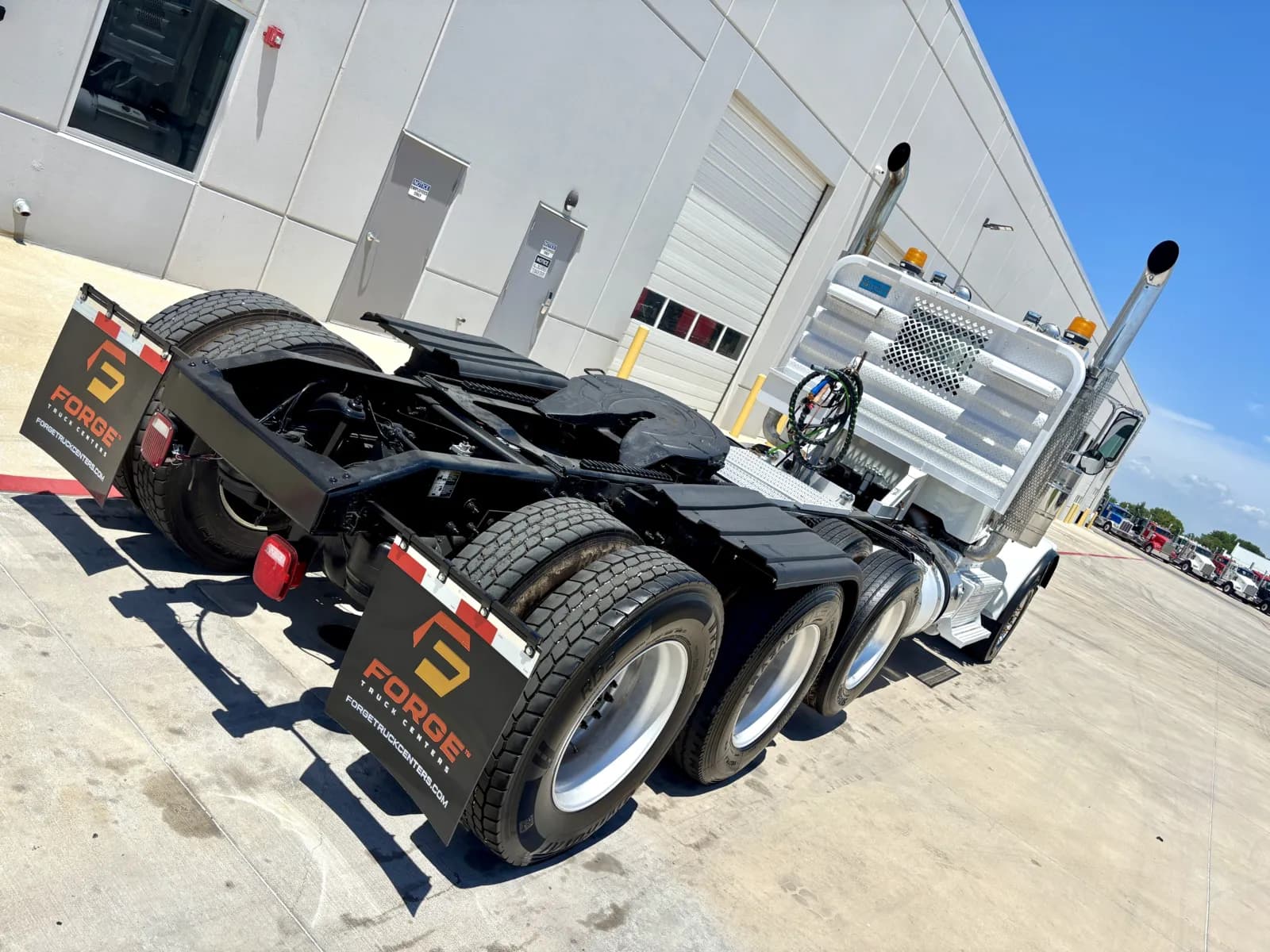 2015 Peterbilt 389 — photo 11