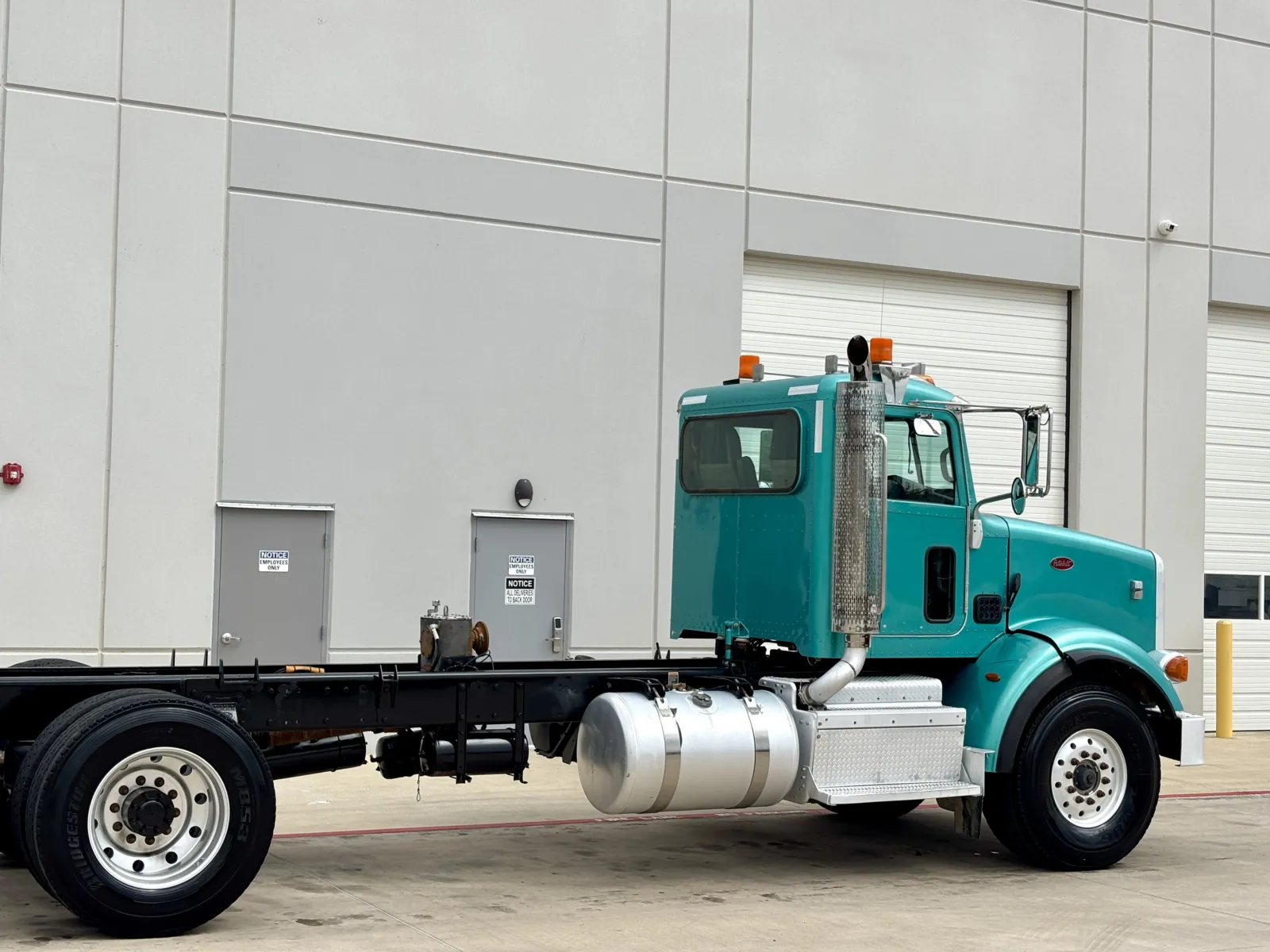 2013 Peterbilt 365 — photo 7