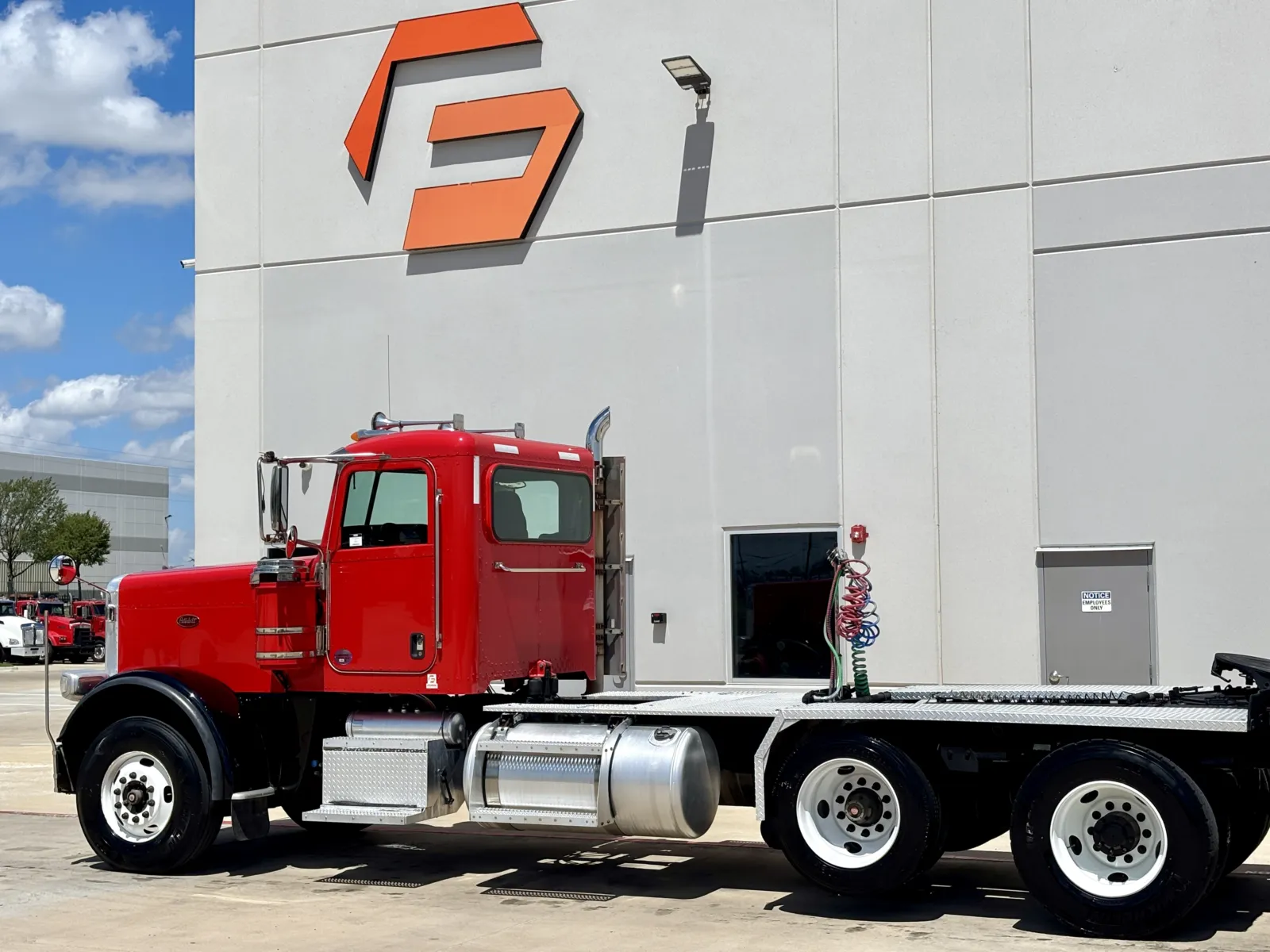 2015 Peterbilt 389 — photo 8