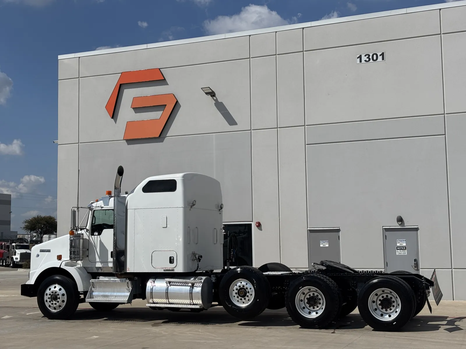 2013 Kenworth T800 — photo 6