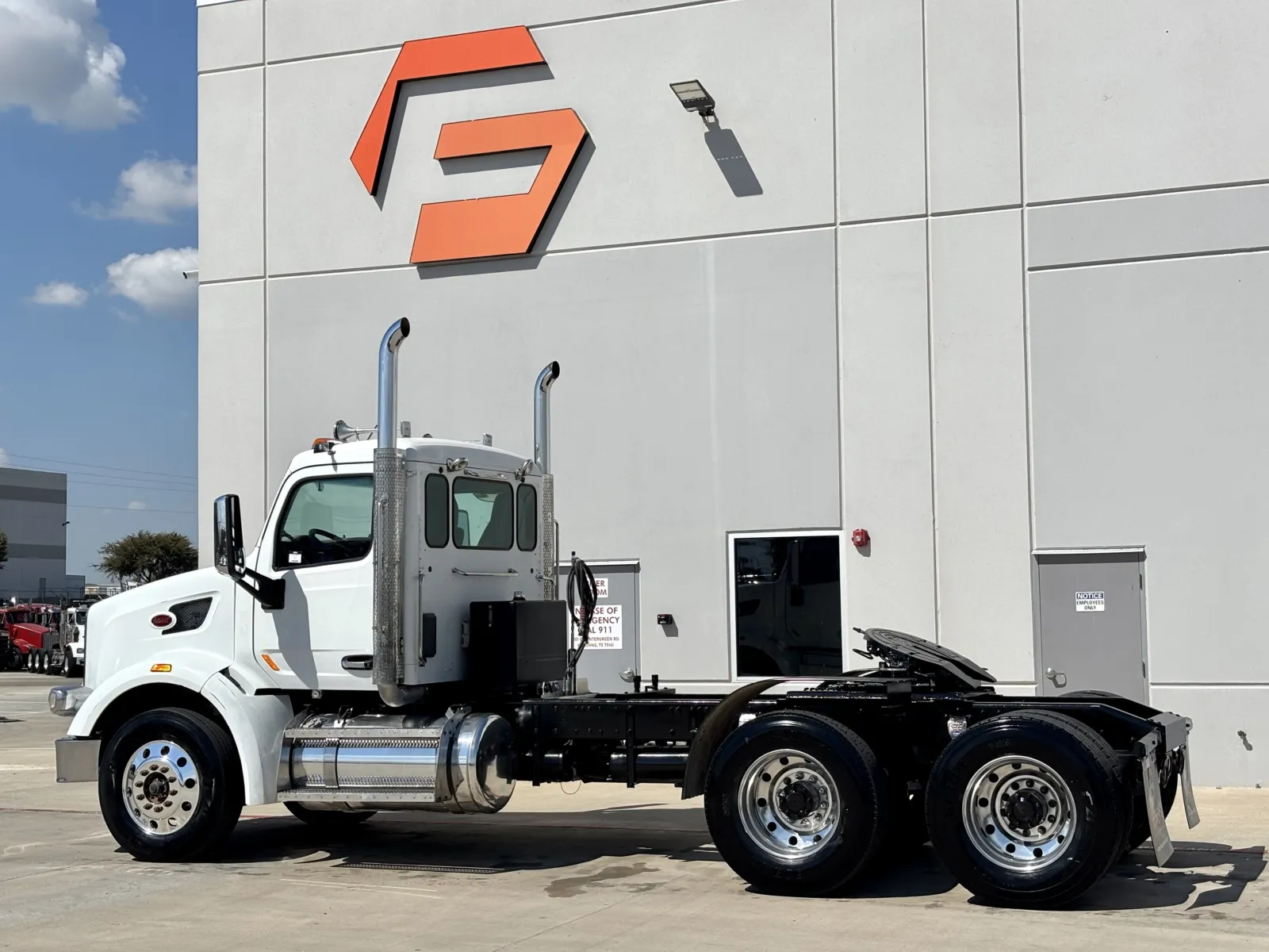 2014 Peterbilt 567 — photo 6