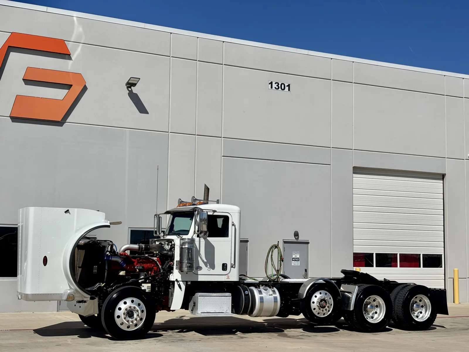 2020 Peterbilt 389 — photo 10