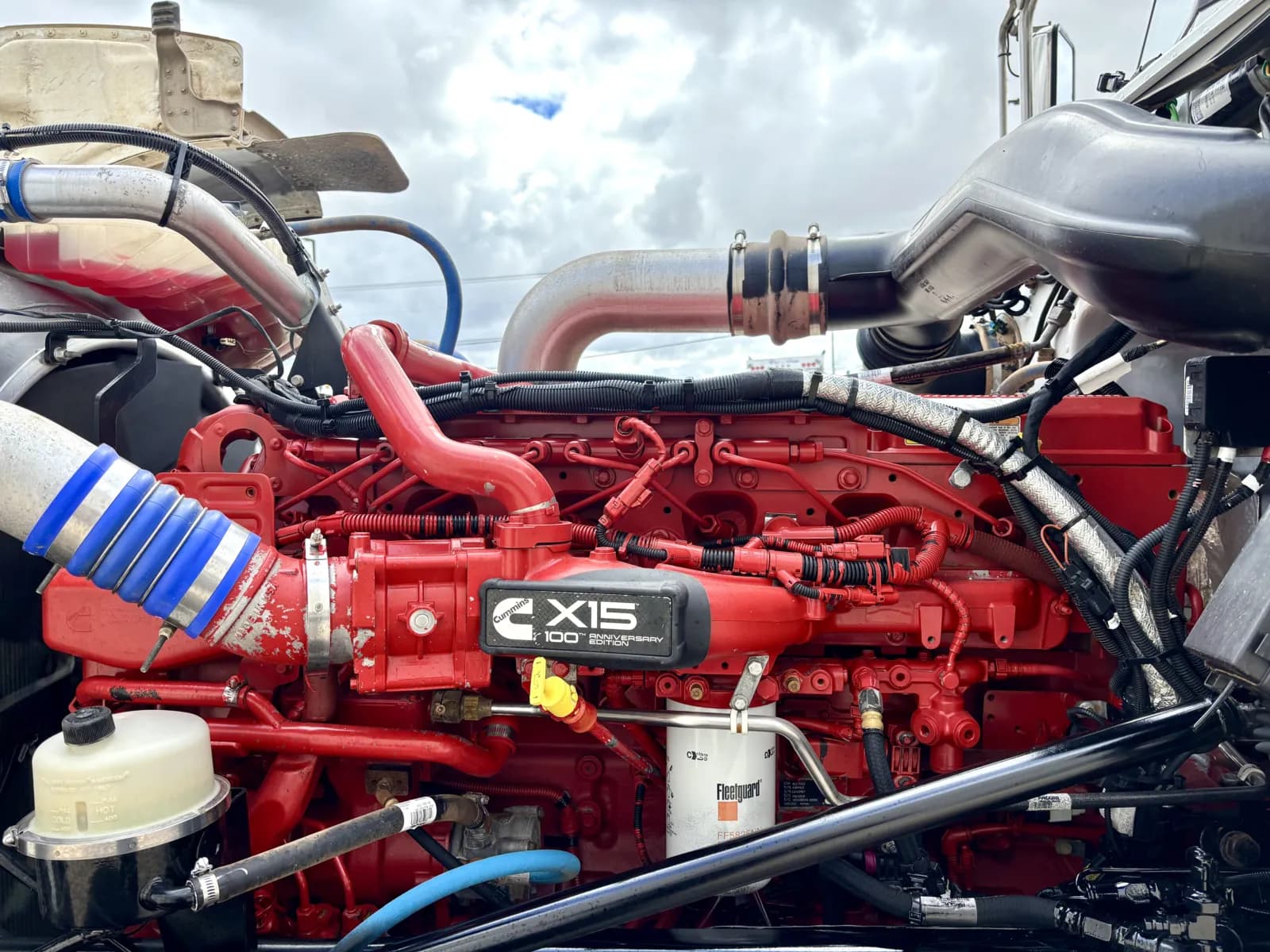 2020 Peterbilt 389 — photo 13