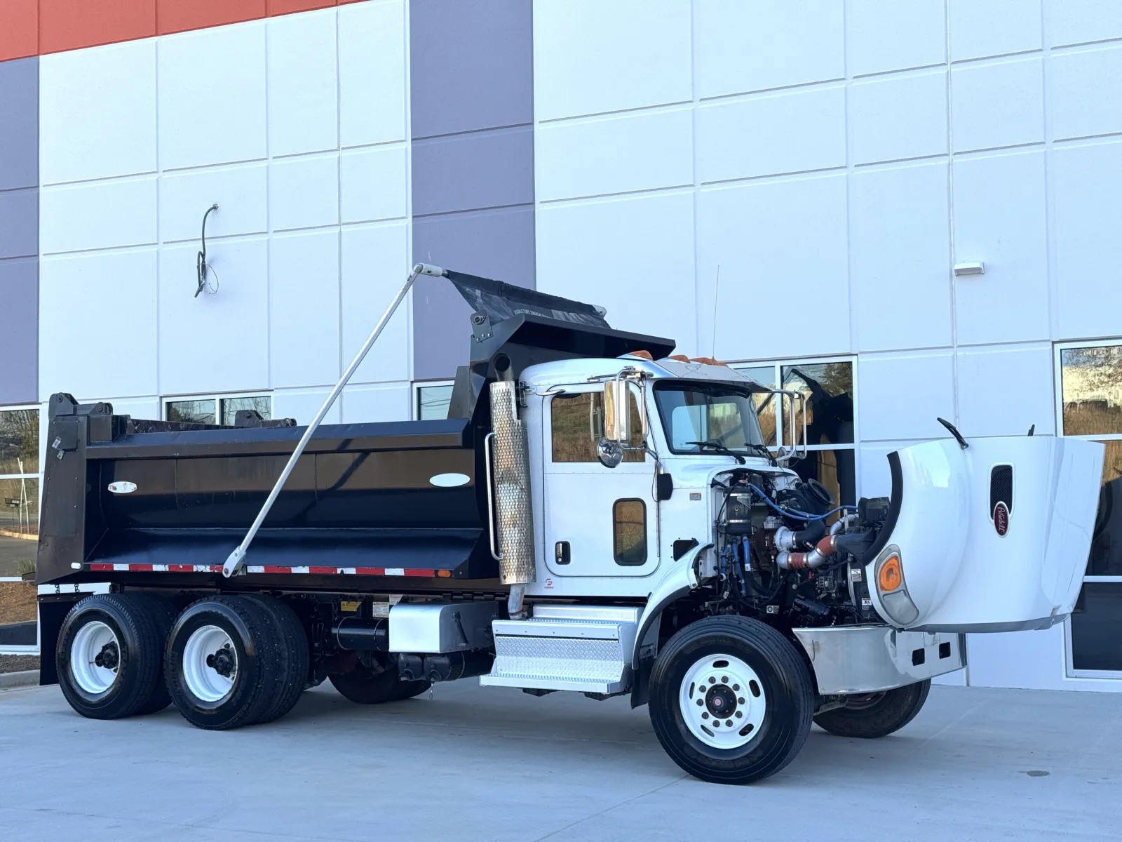2018 Peterbilt 348 — photo 10