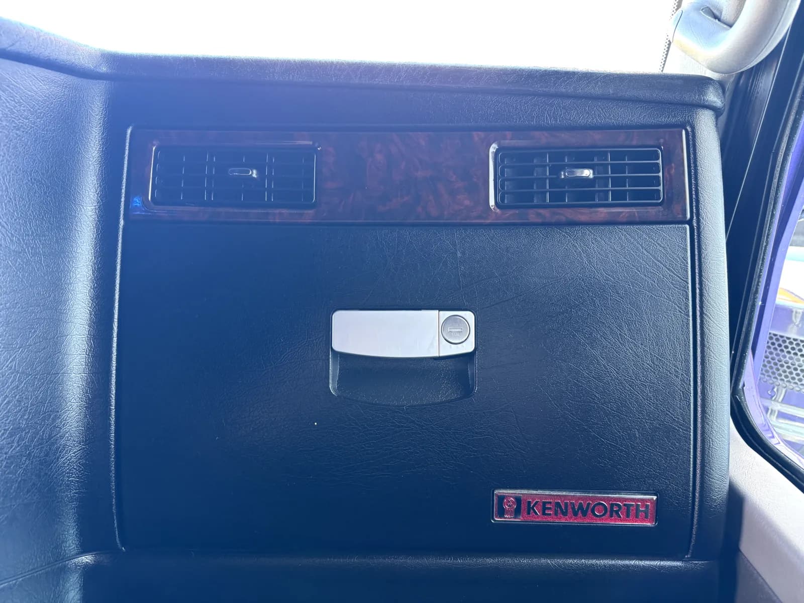 2014 Kenworth T800 — photo 18