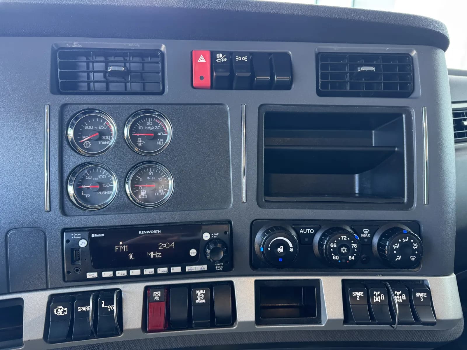 2023 Kenworth T880 — photo 19