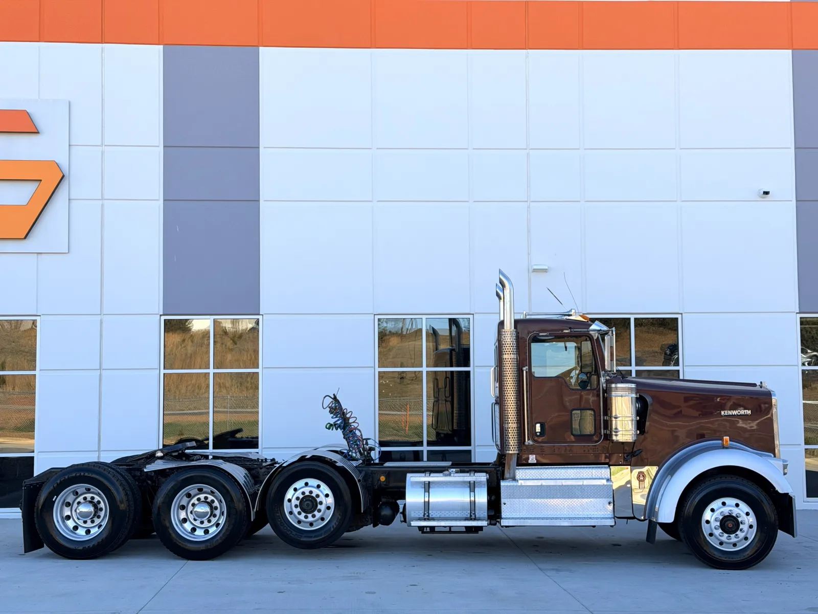 2011 Kenworth W900 — photo 3