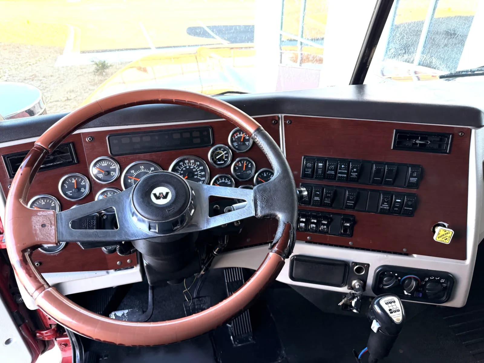 2013 Western Star 4900 — photo 17