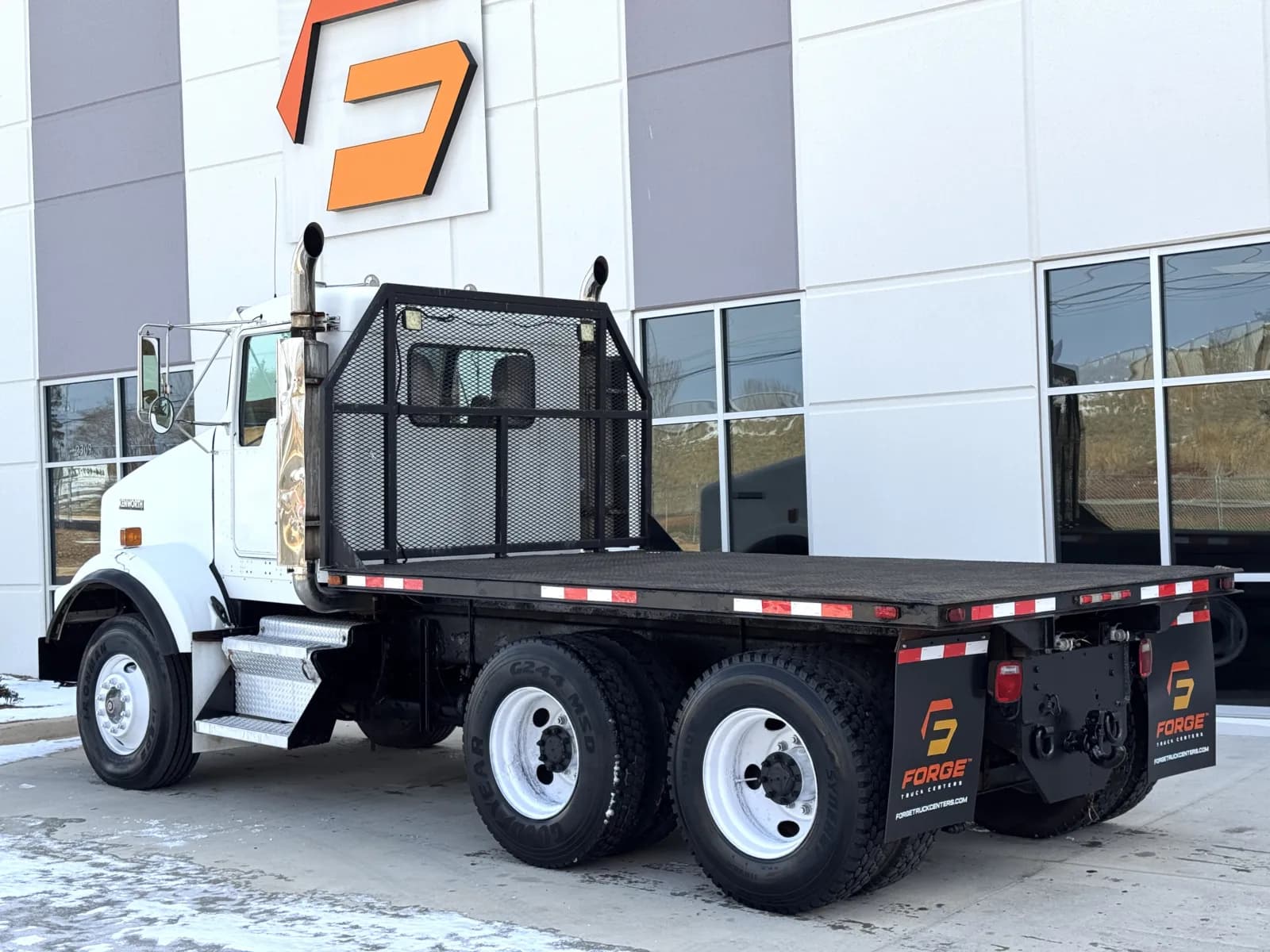 2004 Kenworth T800 — photo 6