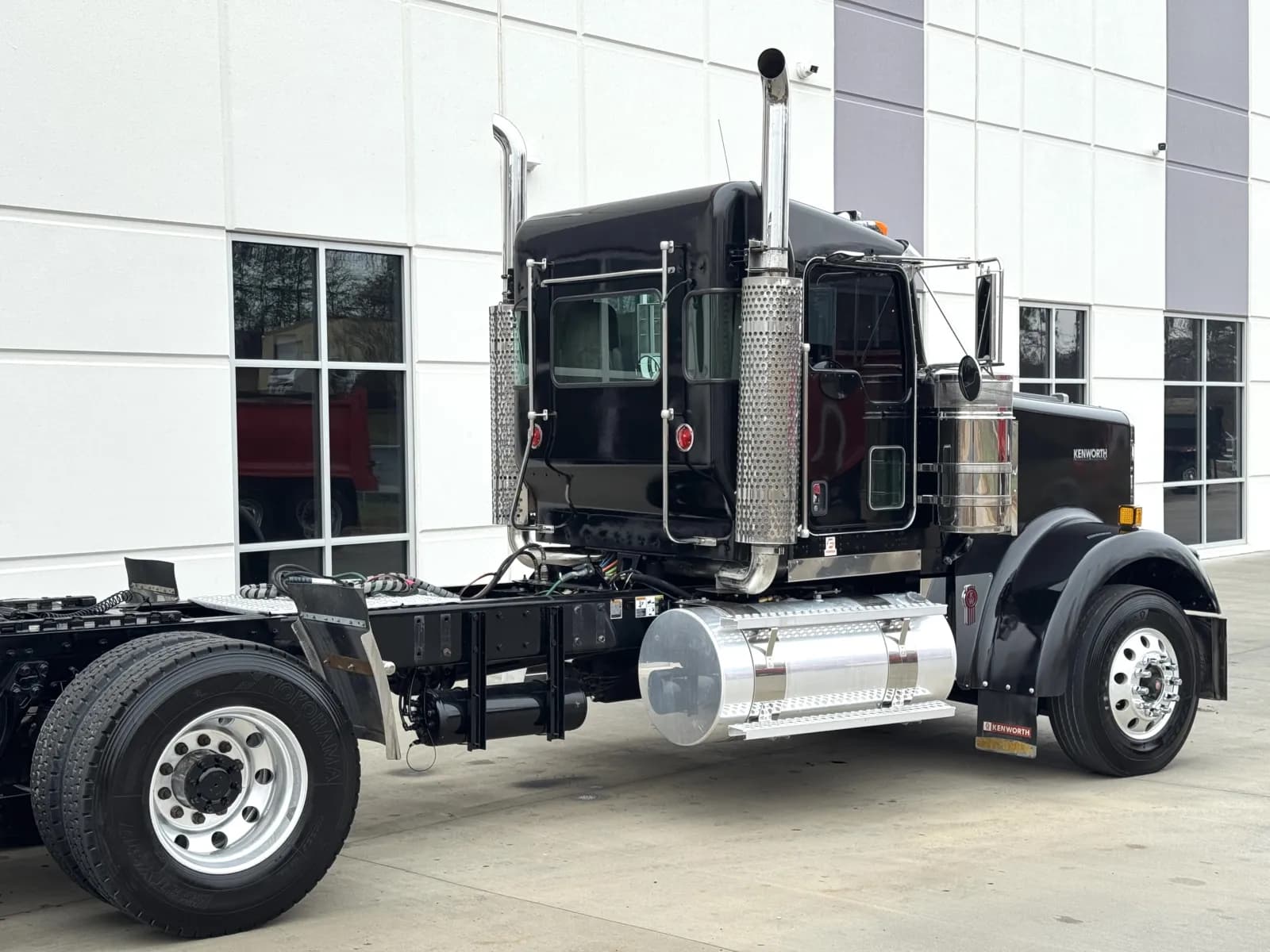2023 Kenworth W900 — photo 7