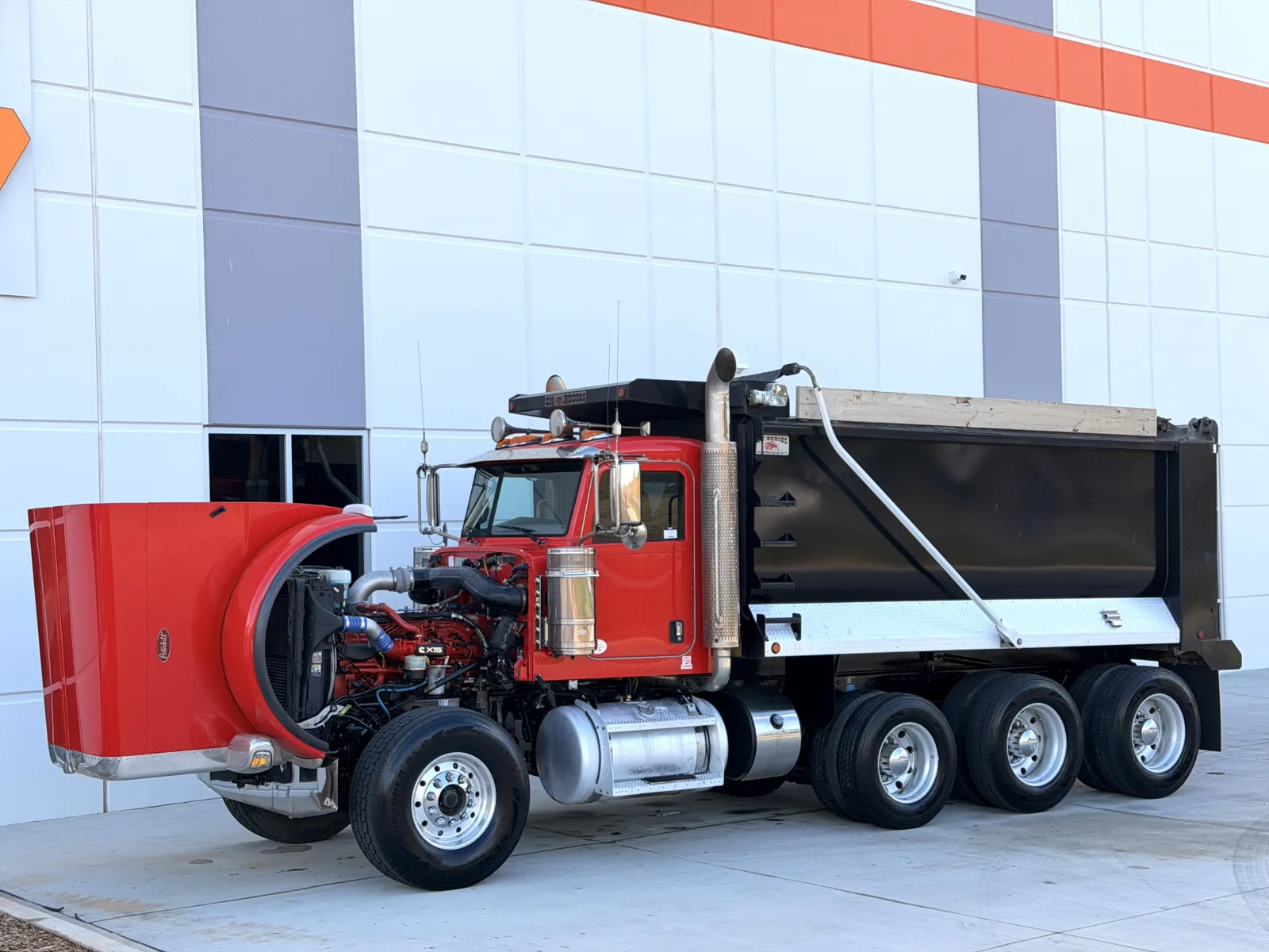 2021 Peterbilt 389 — photo 11