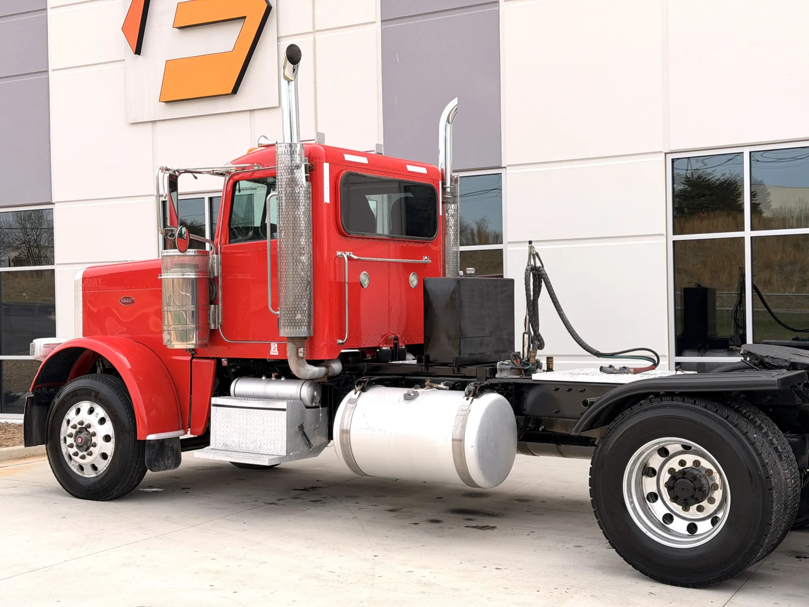 2017 Peterbilt 389 — photo 8