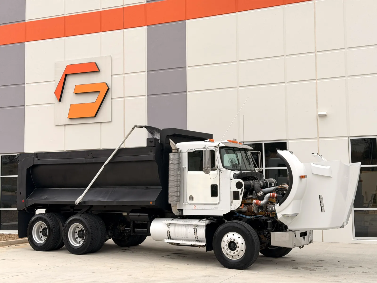 2001 Kenworth T800 — photo 10