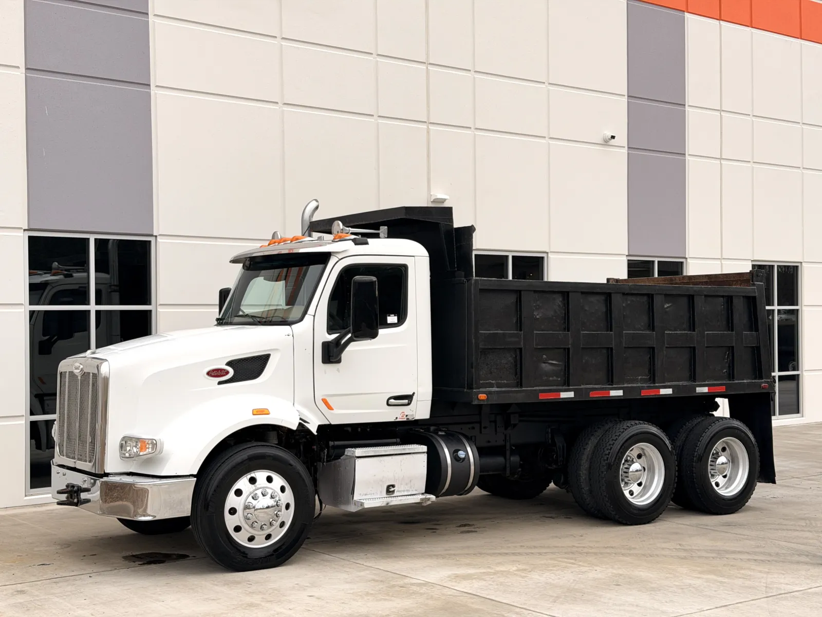 2016 Peterbilt 567 — photo 3