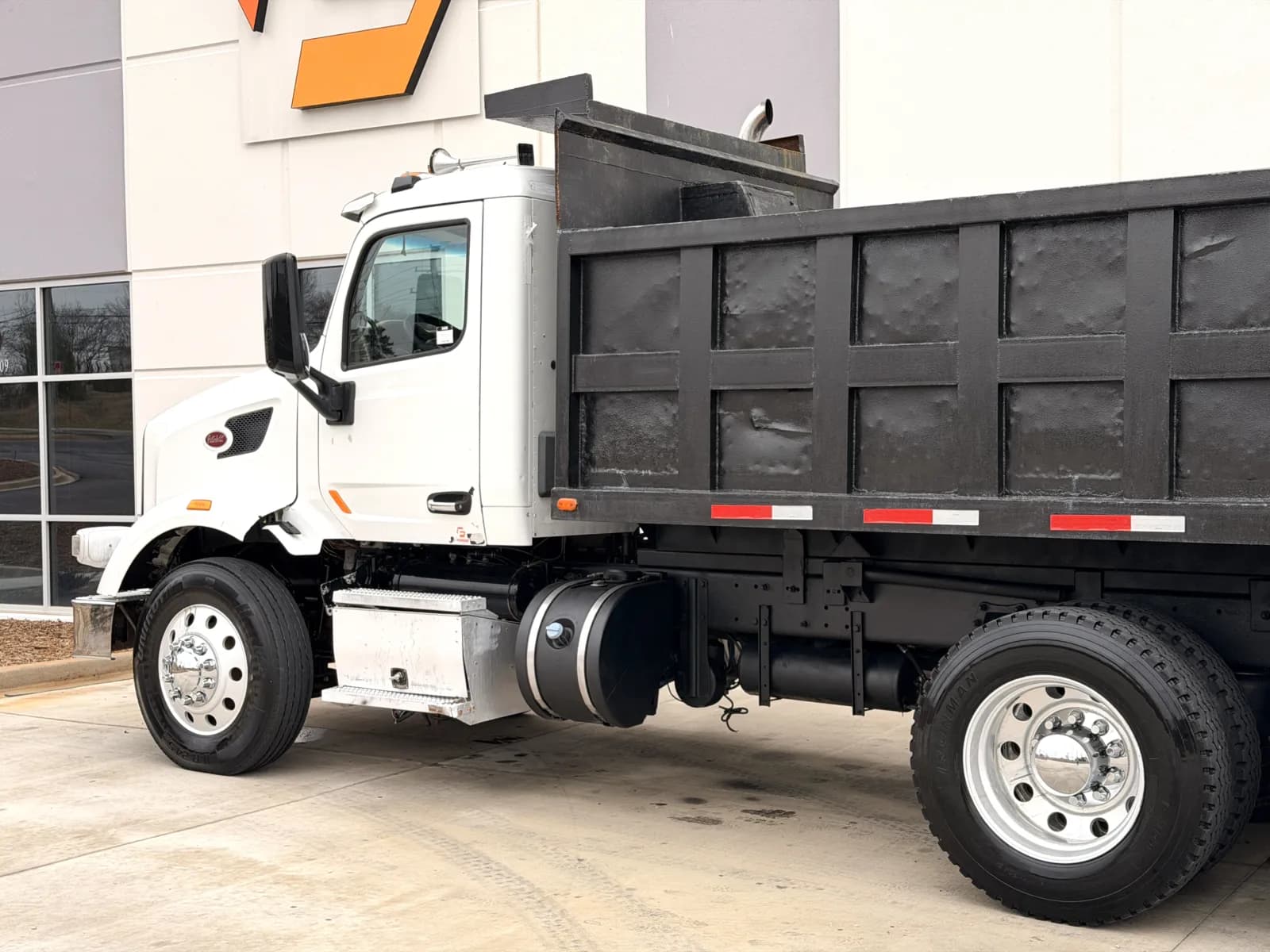 2016 Peterbilt 567 — photo 9