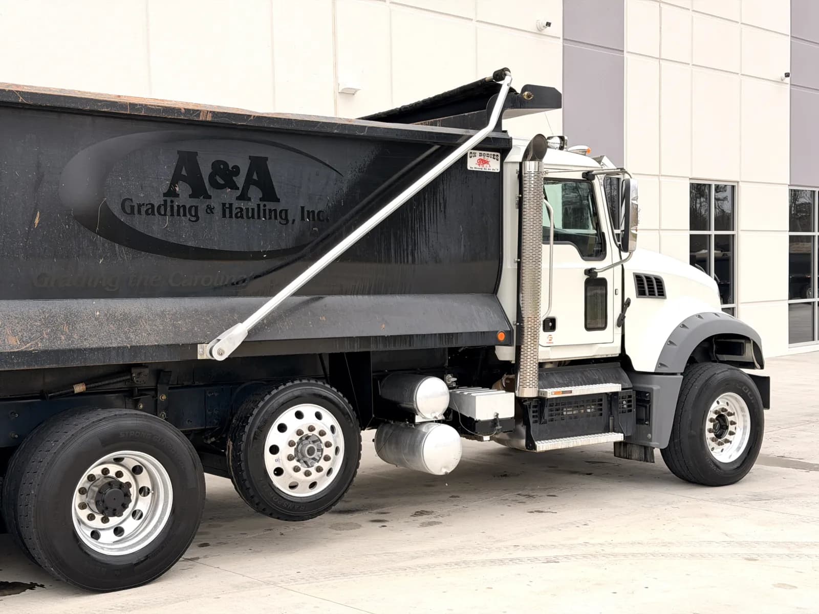 2021 Mack Granite — photo 8