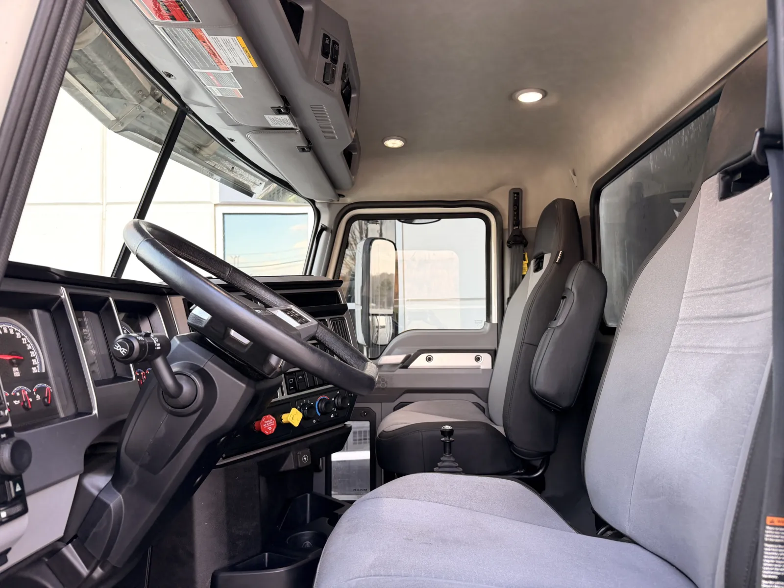 2023 Mack Granite — photo 15