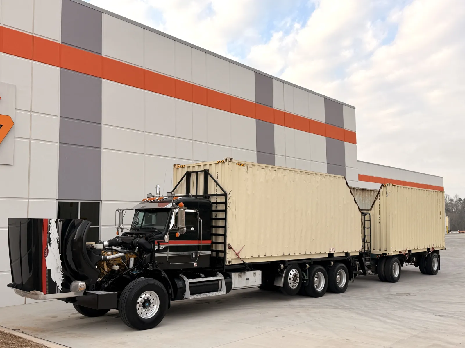 2013 Peterbilt 389 — photo 10