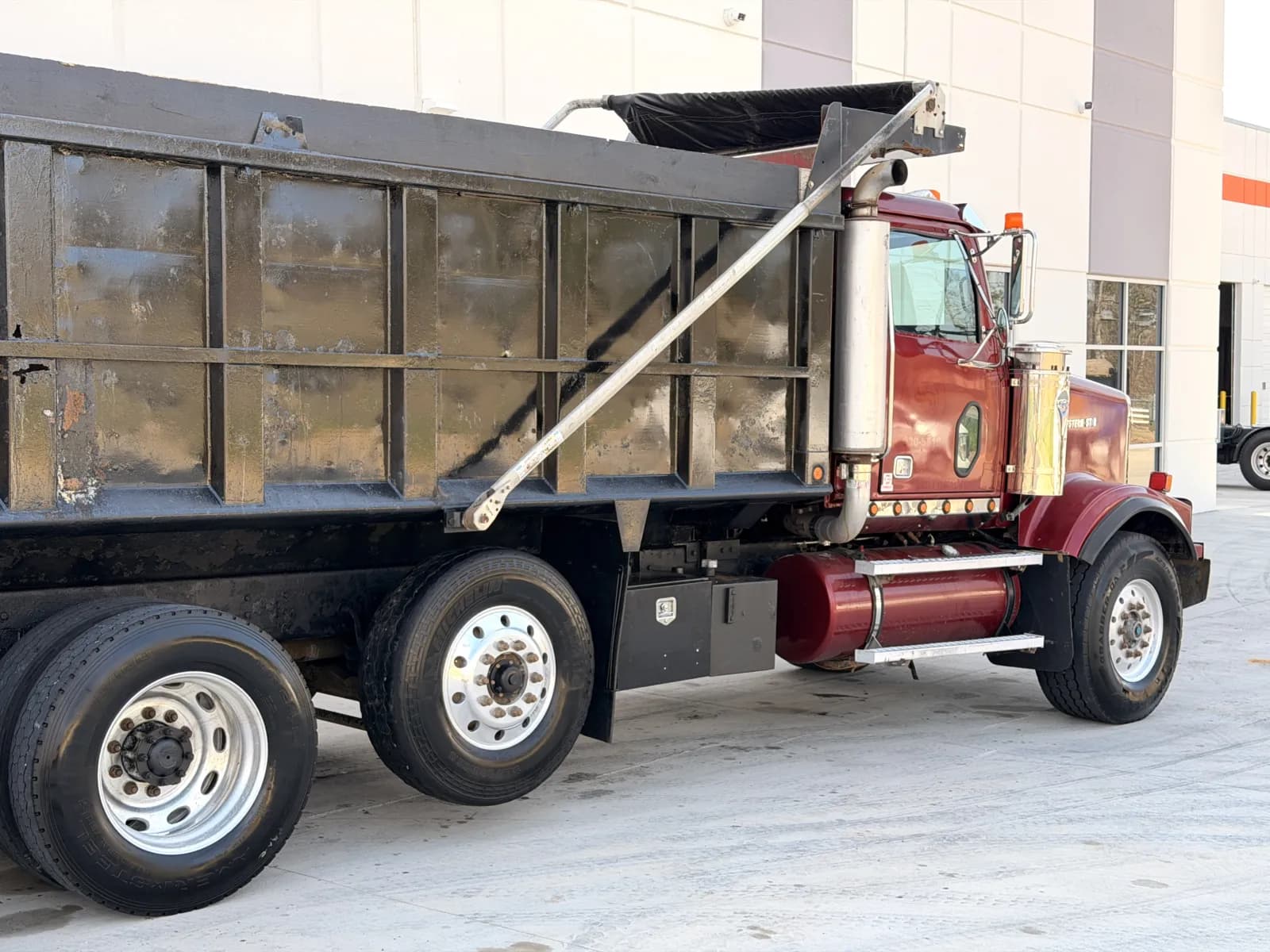 2004 Western Star 4900 — photo 8