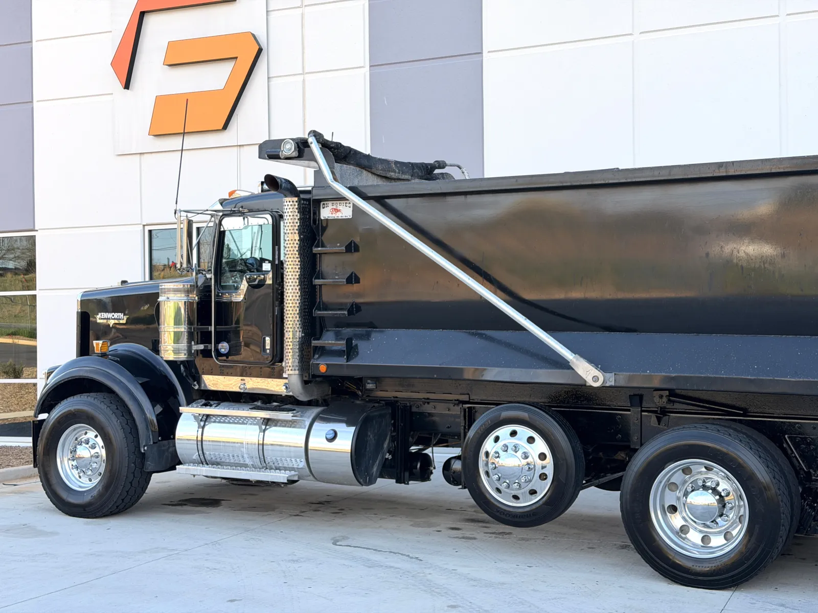 2021 Kenworth W900 — photo 9