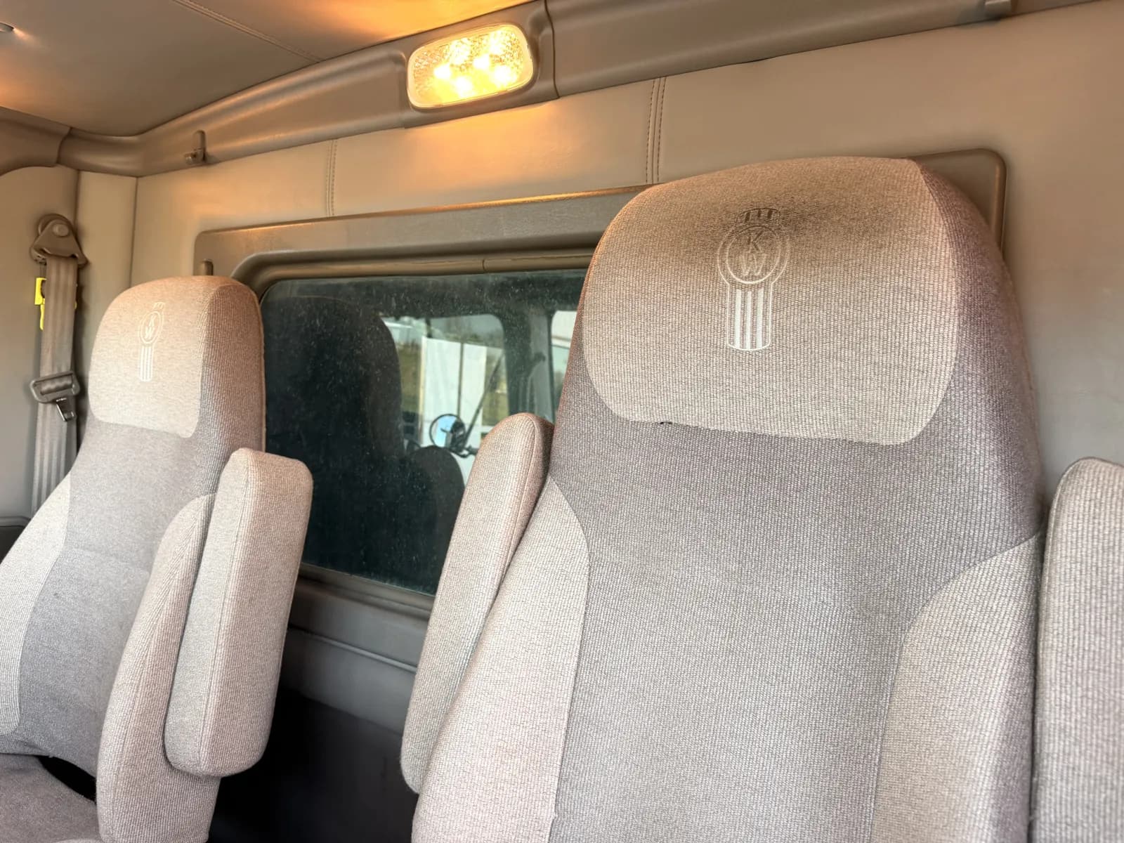 2021 Kenworth W900 — photo 21