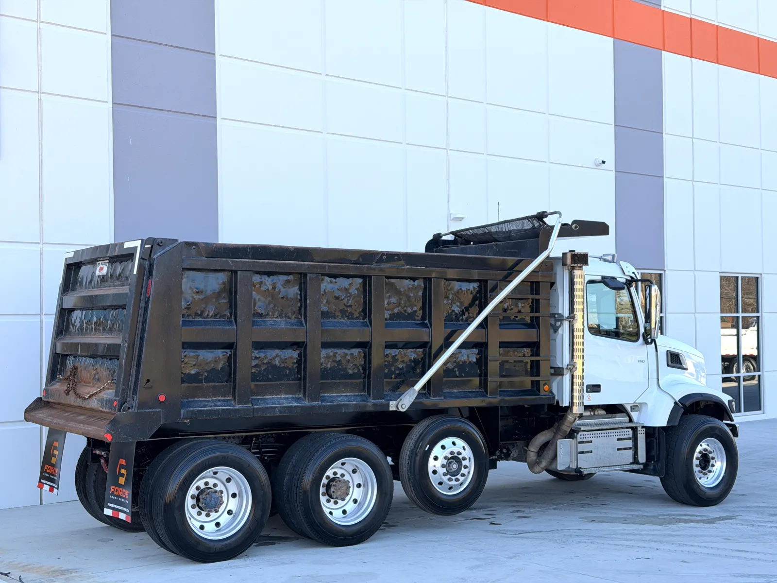 2022 Volvo VHD 300 — photo 6