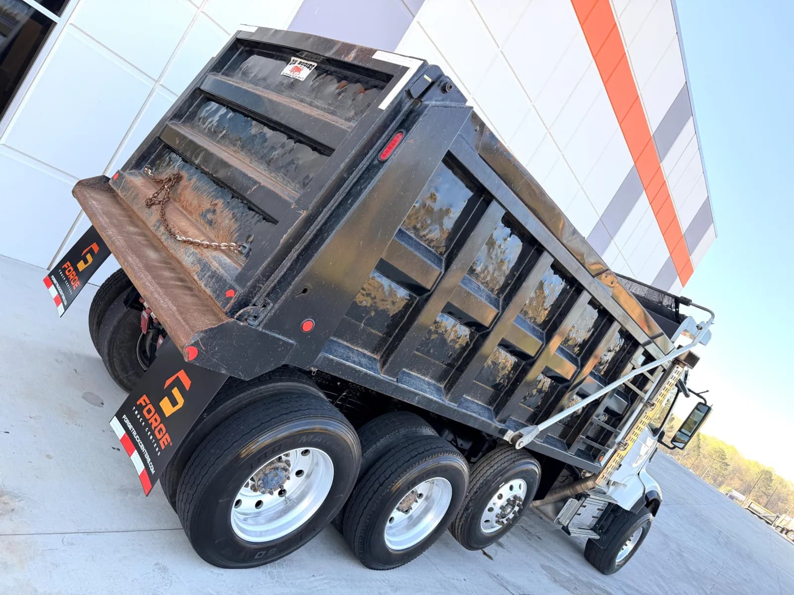 2022 Volvo VHD 300 — photo 12