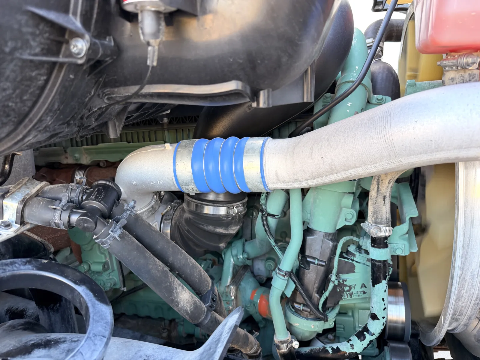 2022 Volvo VHD 300 — photo 14